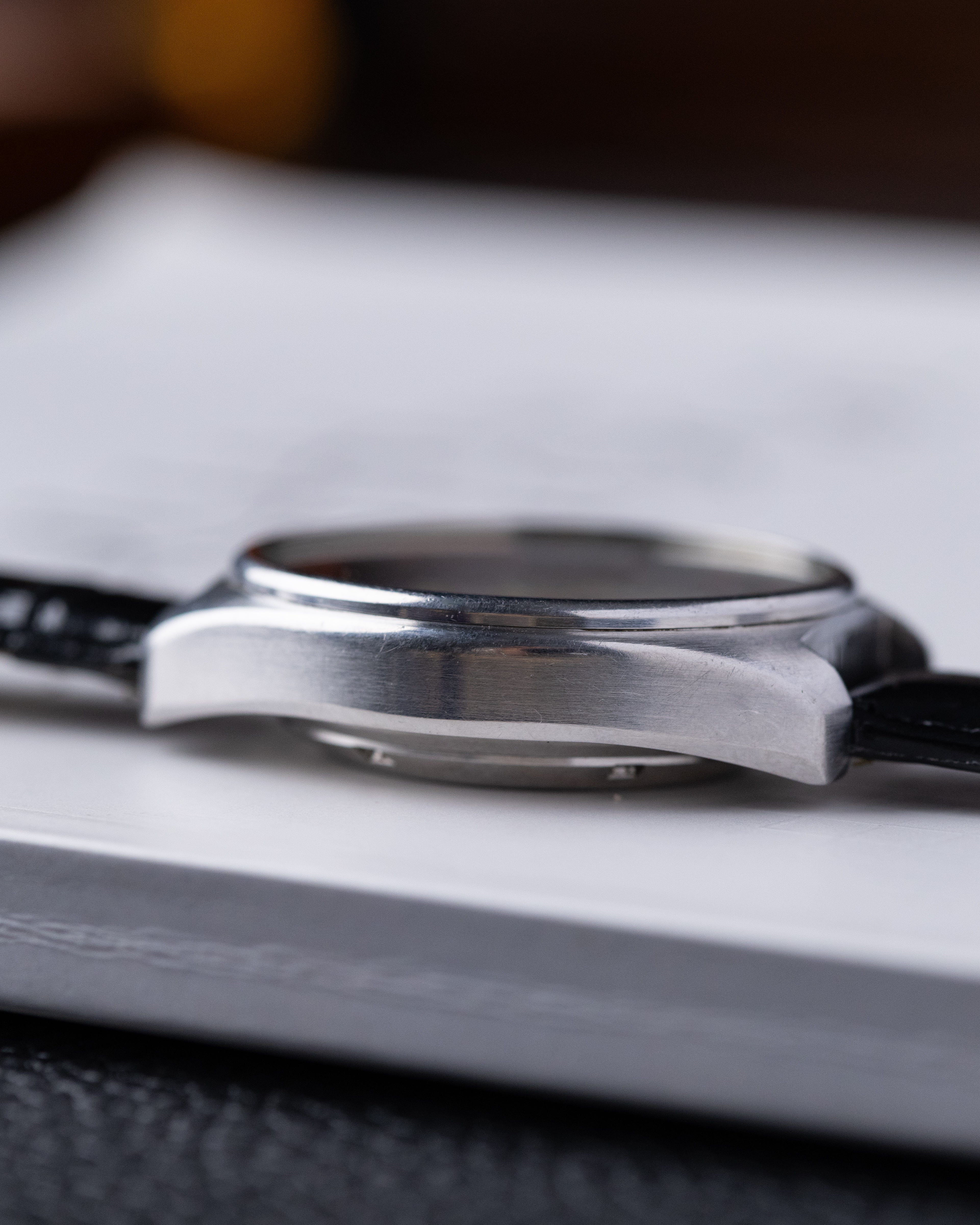 Vintage Orient Japanese Automatic Watch, Brushes Dial, Date Window from 1980's - DuMarko