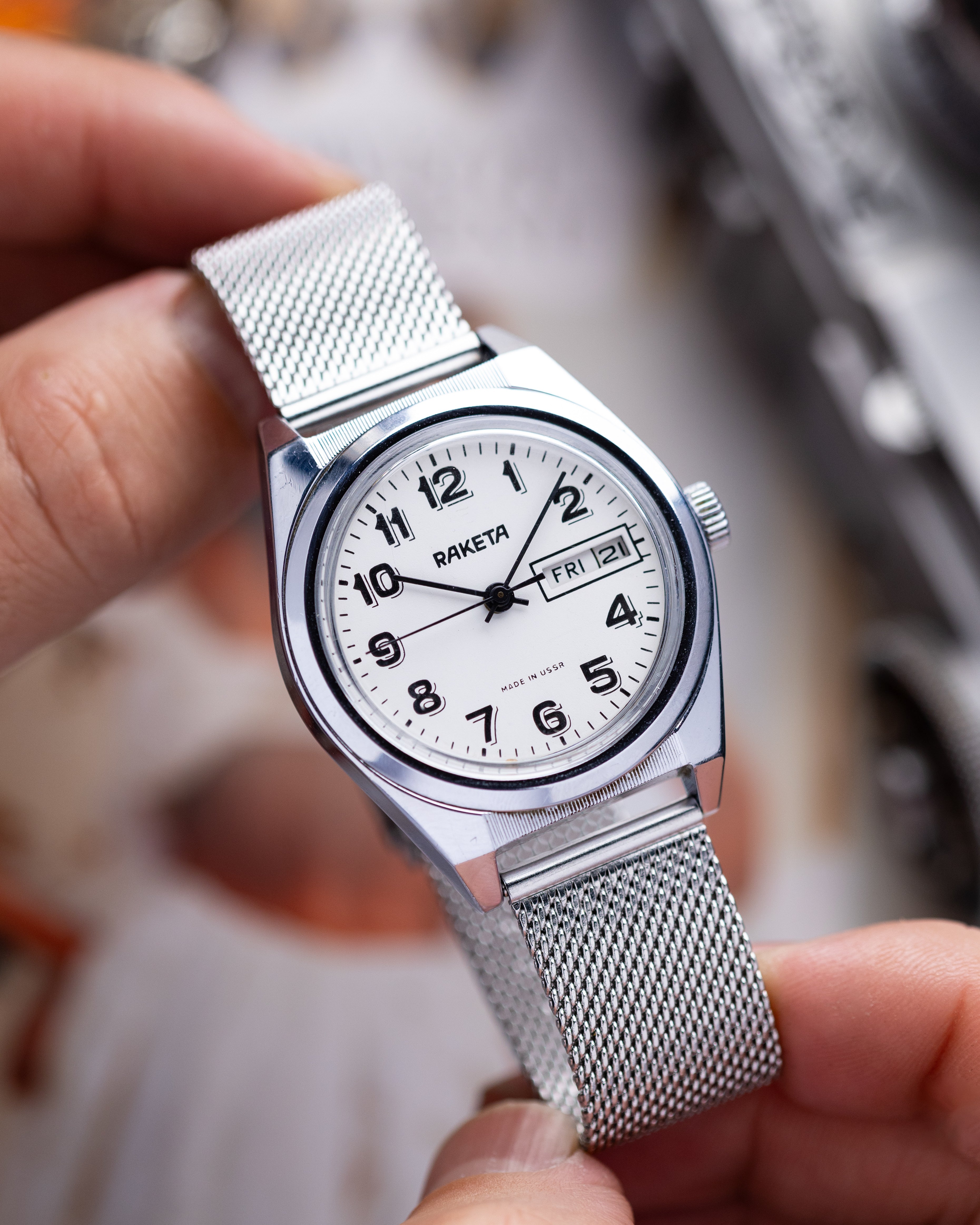 Vintage Raketa Day/Date, Soviet Watch from 1980's - DuMarko