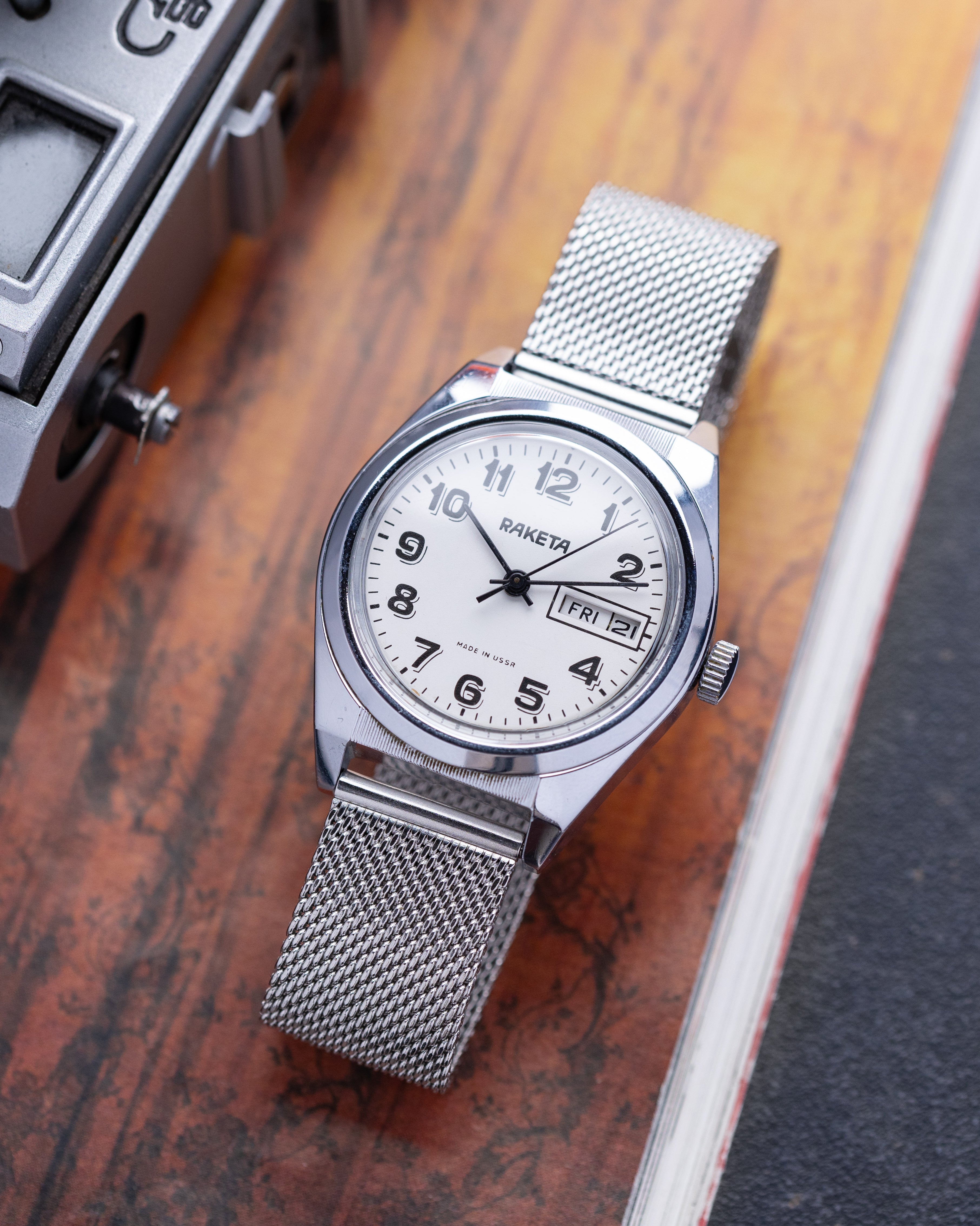 Vintage Raketa Day/Date, Soviet Watch from 1980's - DuMarko