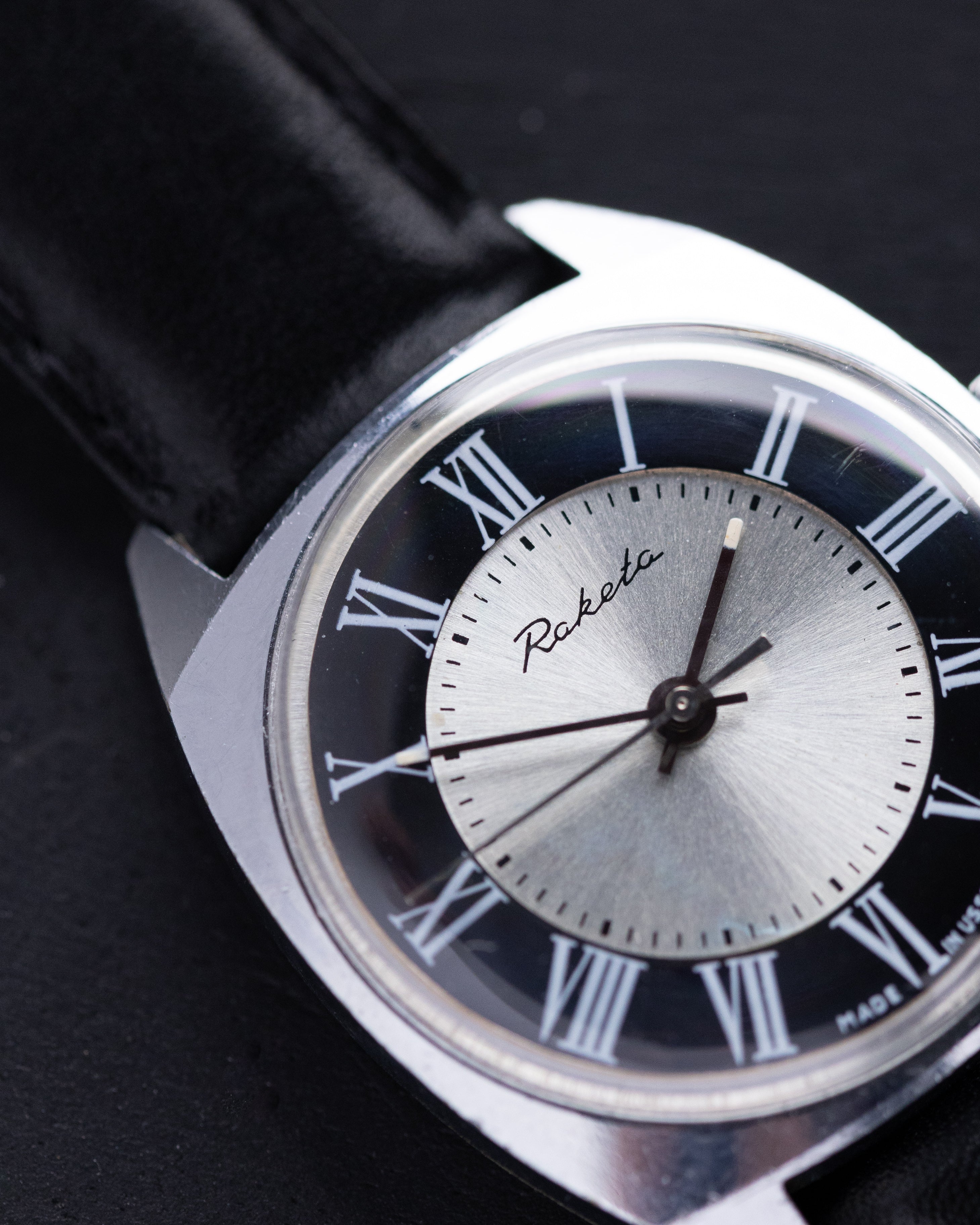 Vintage Raketa watch, Two - toned dial, Roman numerals, Made in USSR - DuMarko