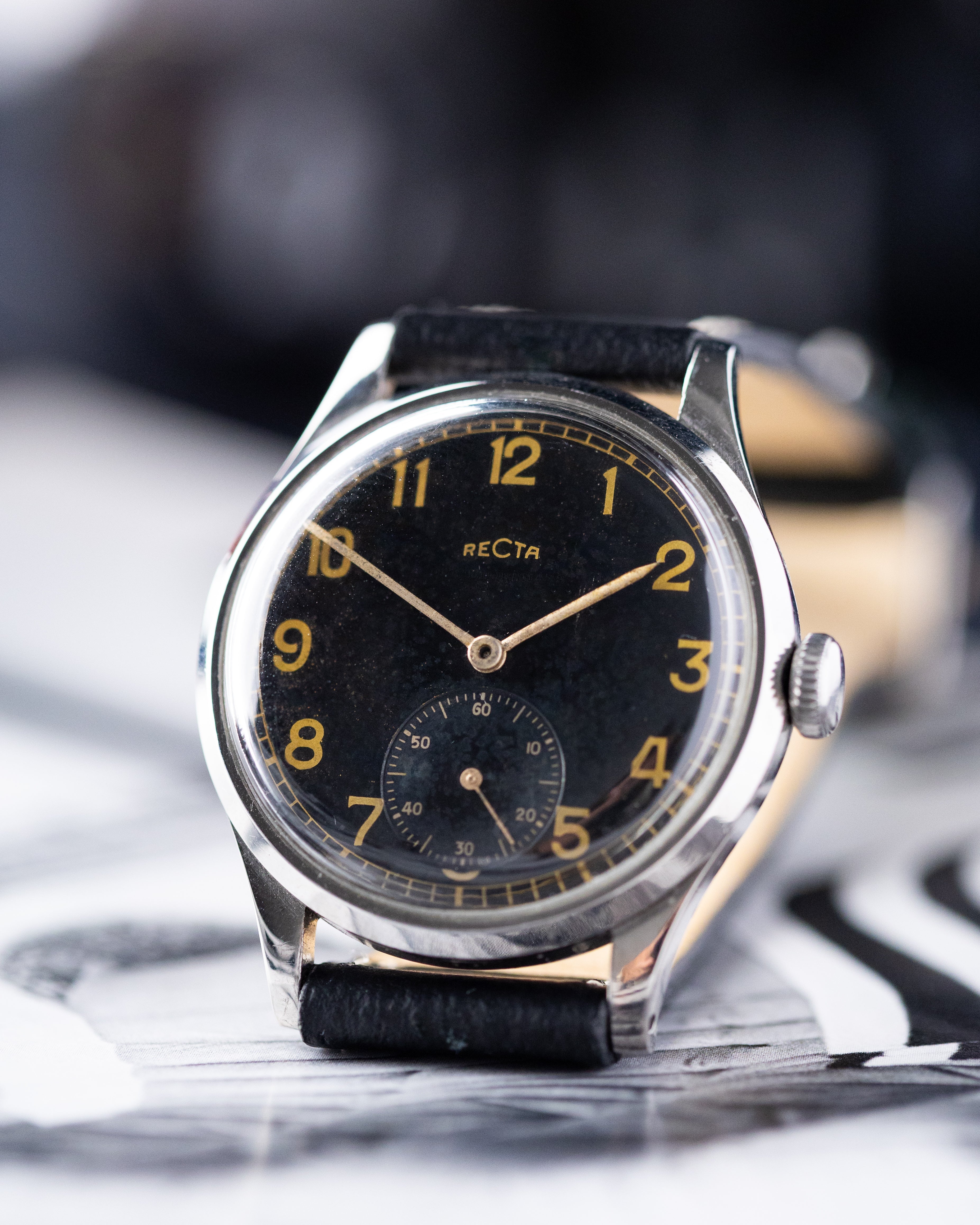 Vintage "Recta" Oversize 35 mm, Rare WW2 watch, "Hermann Hormann" Leipzig - DuMarko