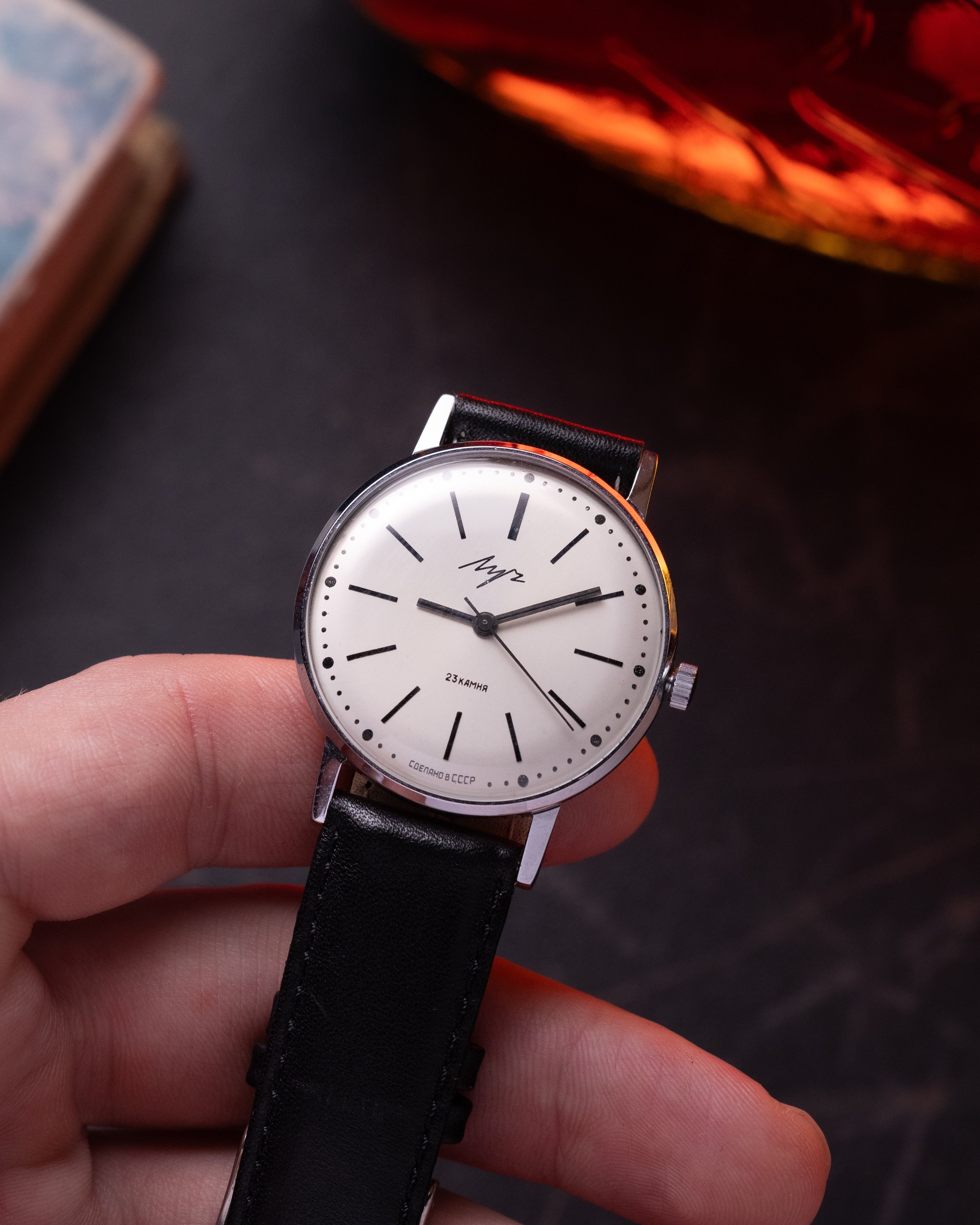 Vintage Soviet Minimalist Luch watch from 1980's - VintageDuMarko