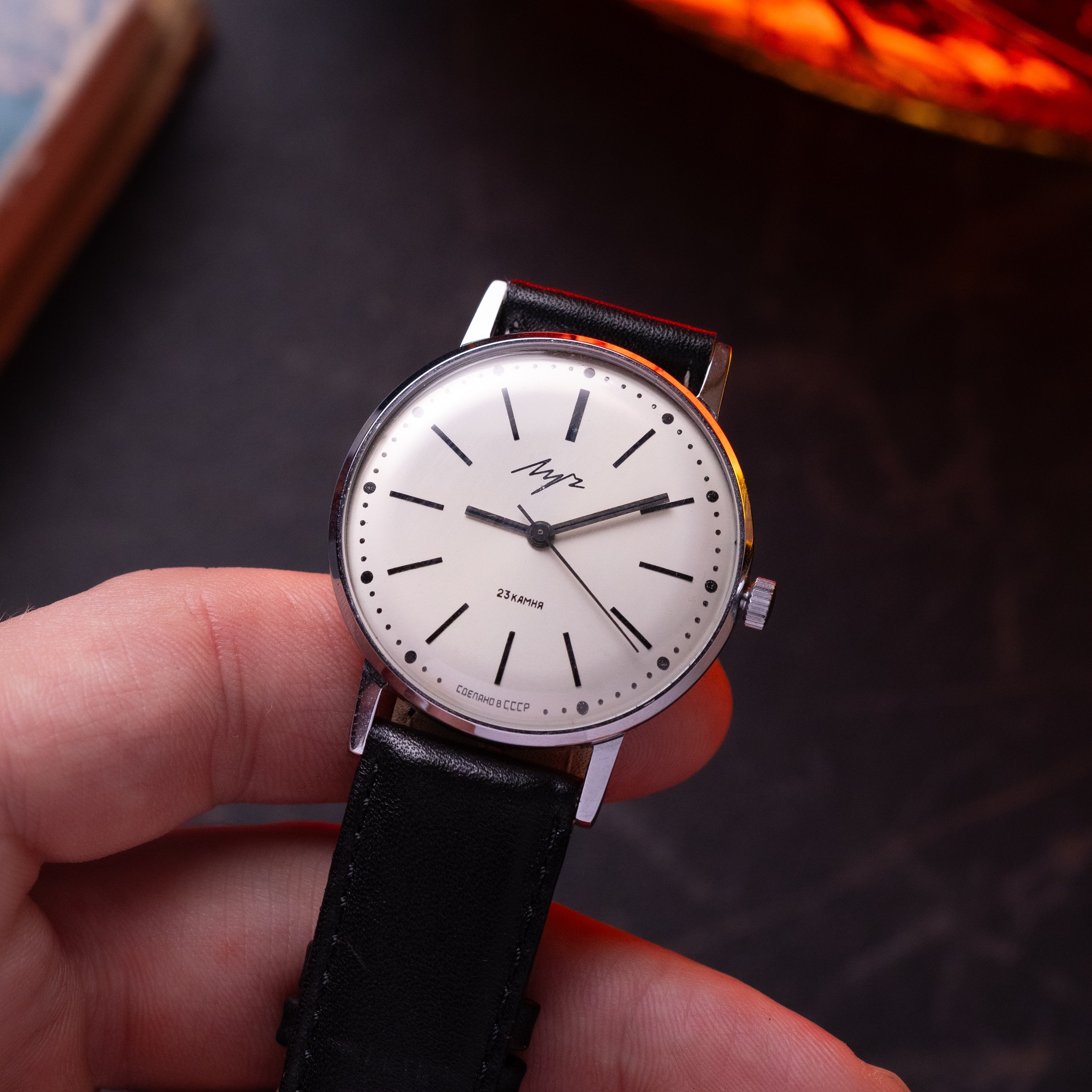 Vintage Soviet Minimalist Luch watch from 1980's - VintageDuMarko