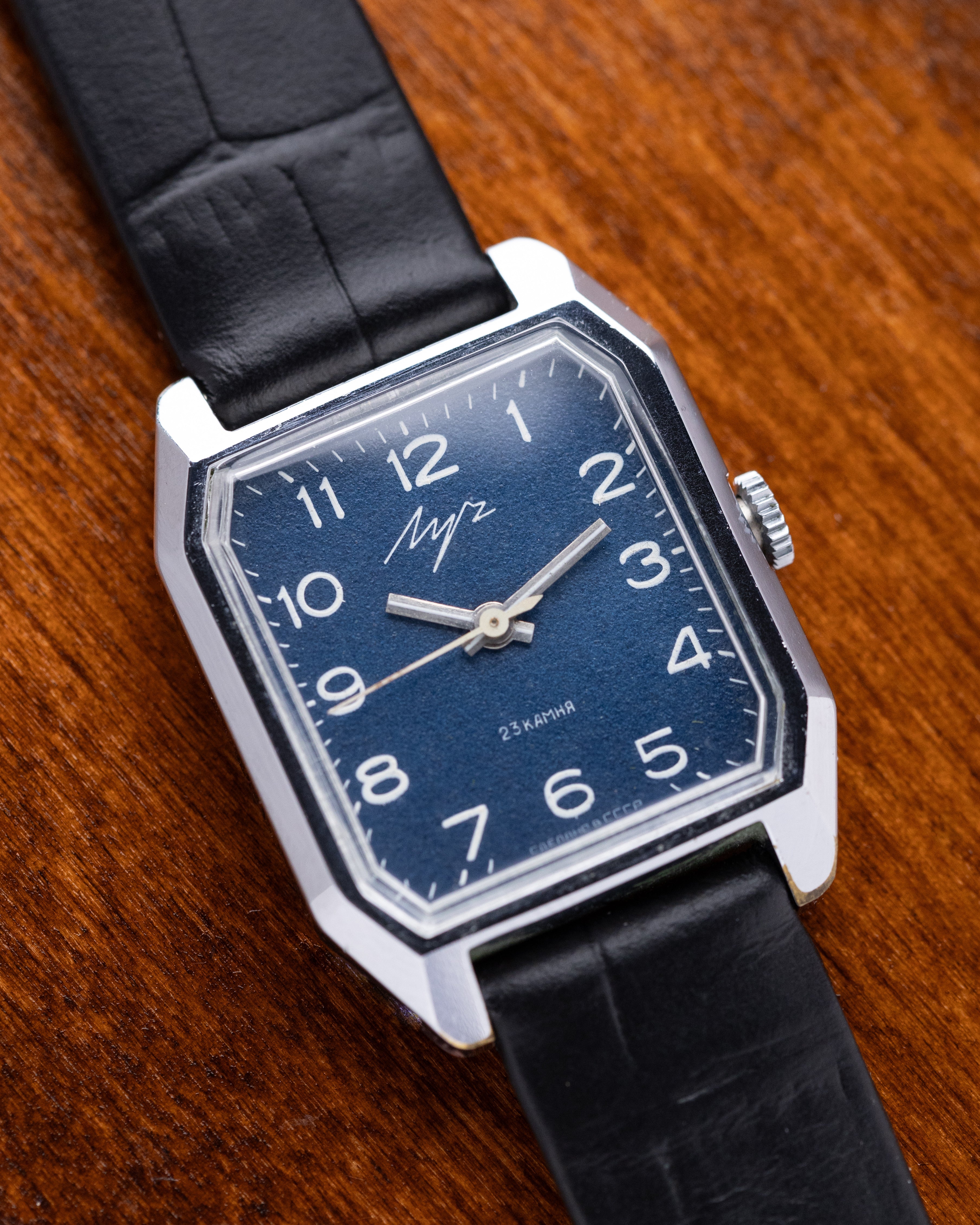 Vintage Soviet Watch Luch Tank, Unique Navy Blue Dial - DuMarko
