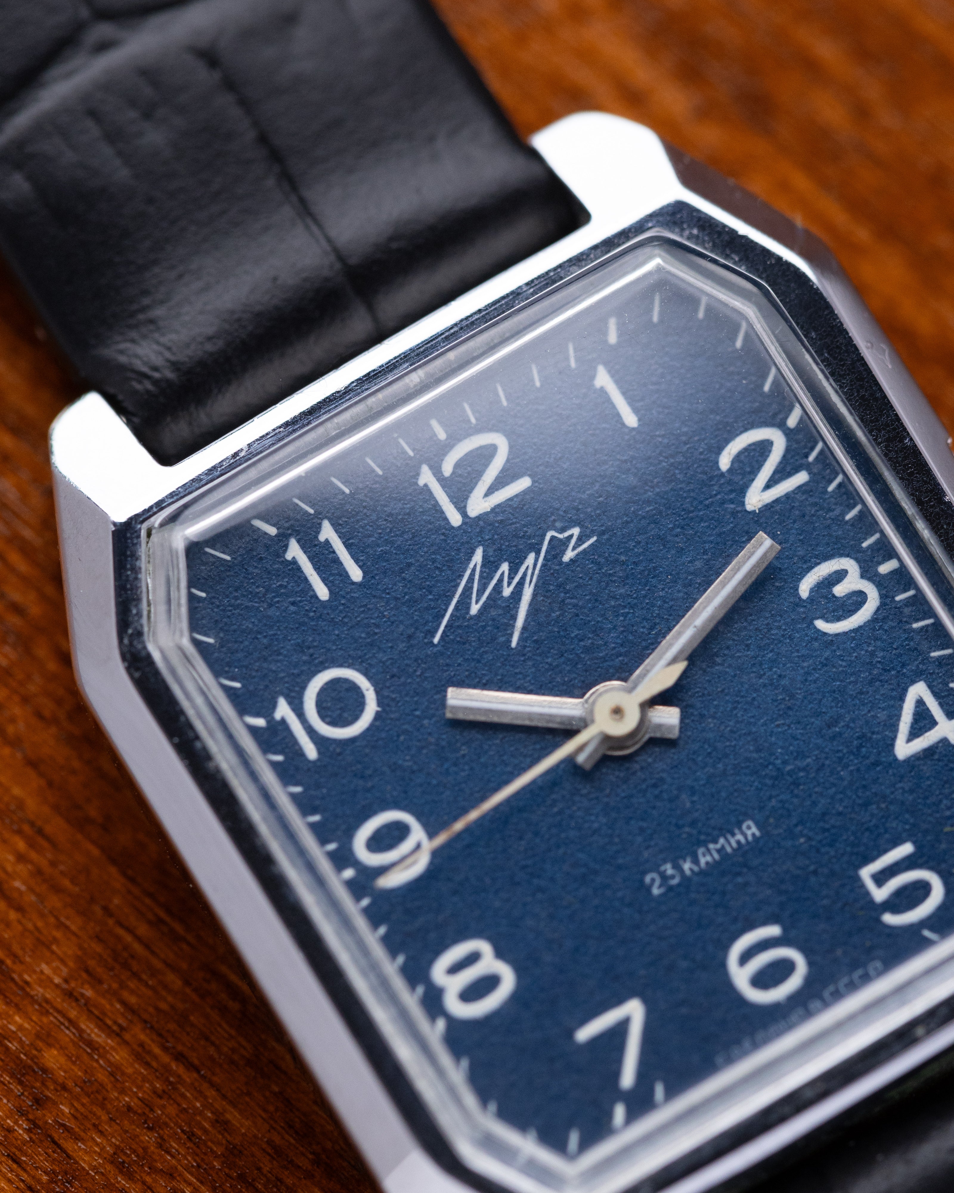 Vintage Soviet Watch Luch Tank, Unique Navy Blue Dial - DuMarko