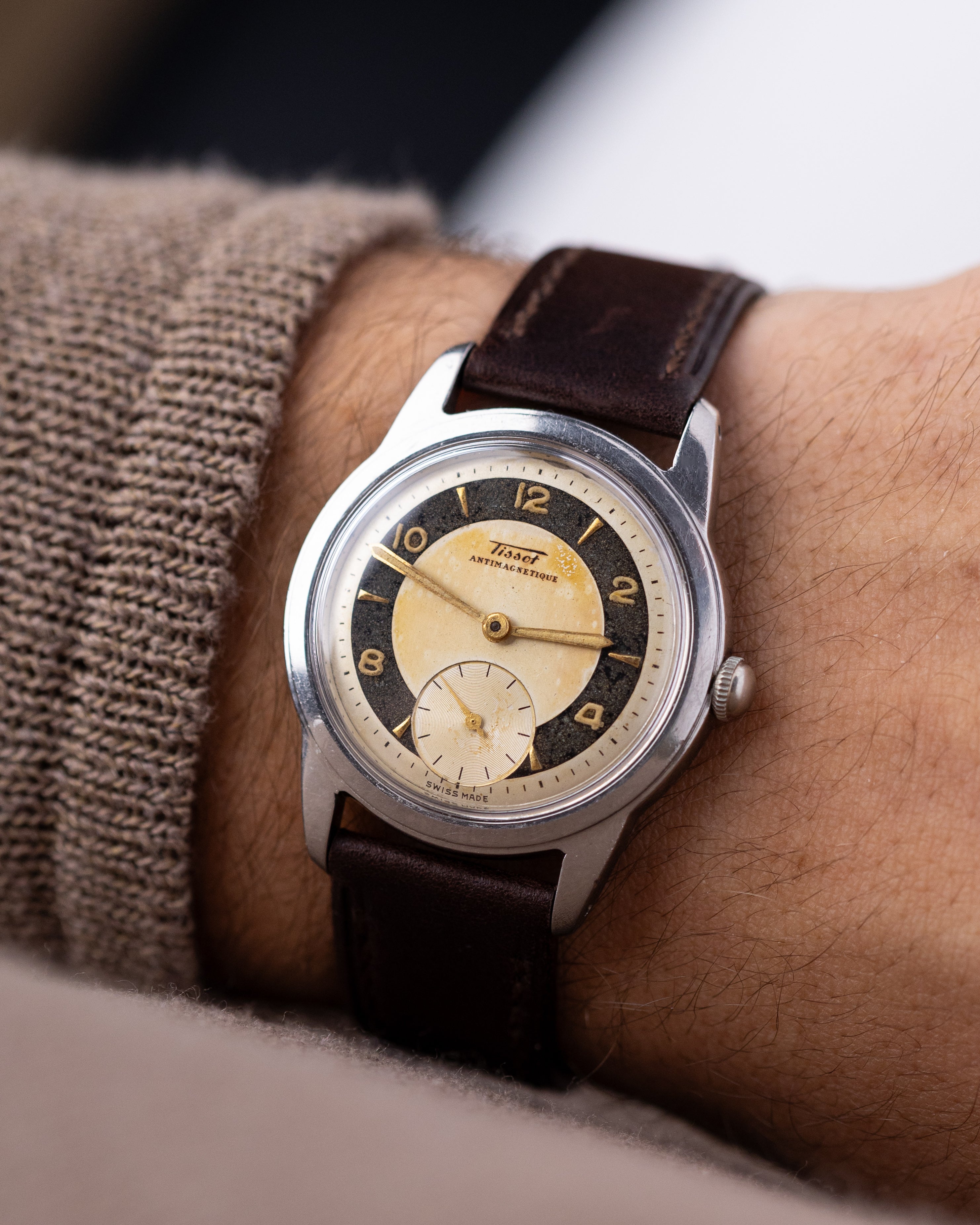 Vintage Tissot Bullseye, Swiss Mechanical Watch, Two - tone dial, Cal. 27 from 1940s - DuMarko