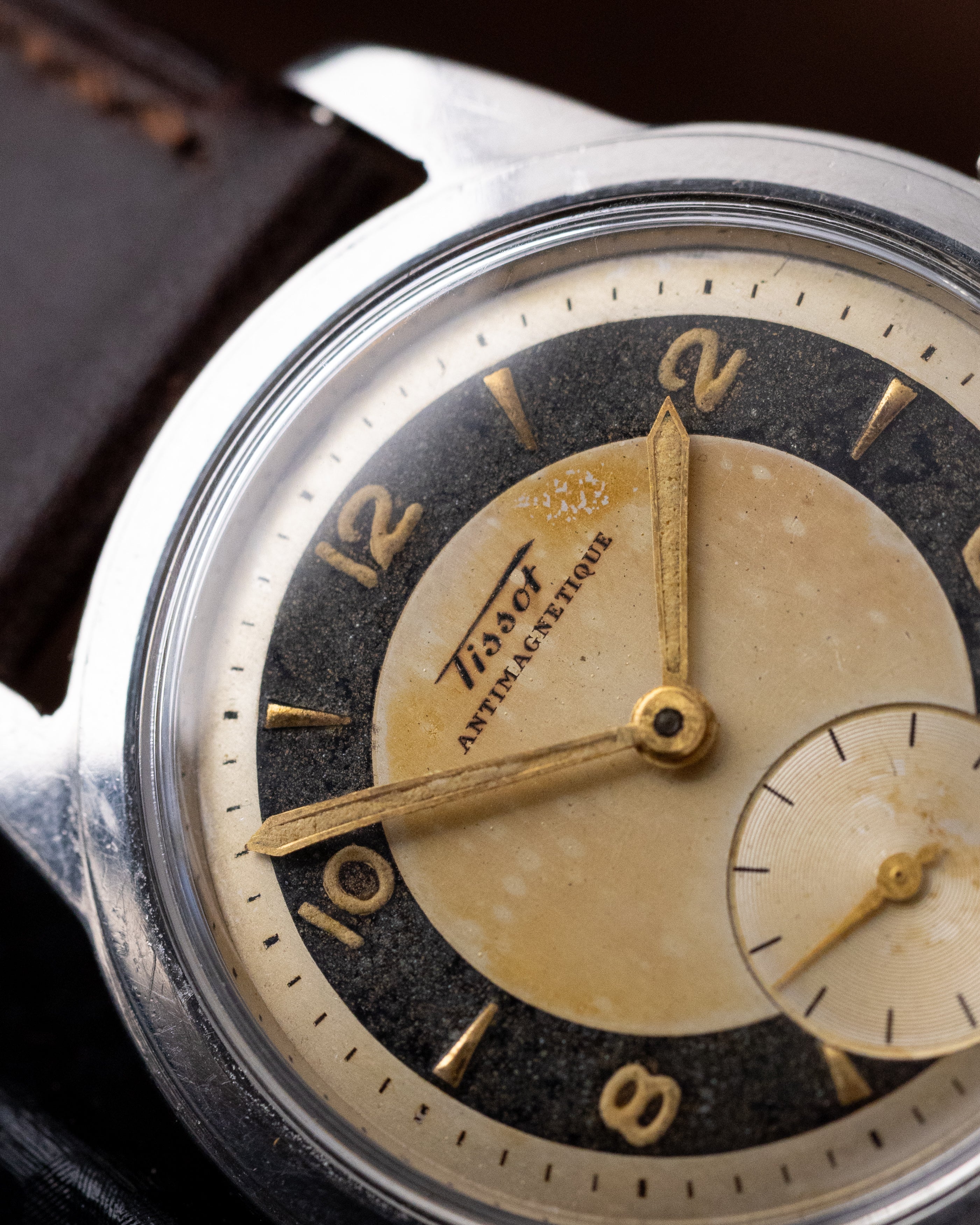 Vintage Tissot Bullseye, Swiss Mechanical Watch, Two - tone dial, Cal. 27 from 1940s - DuMarko
