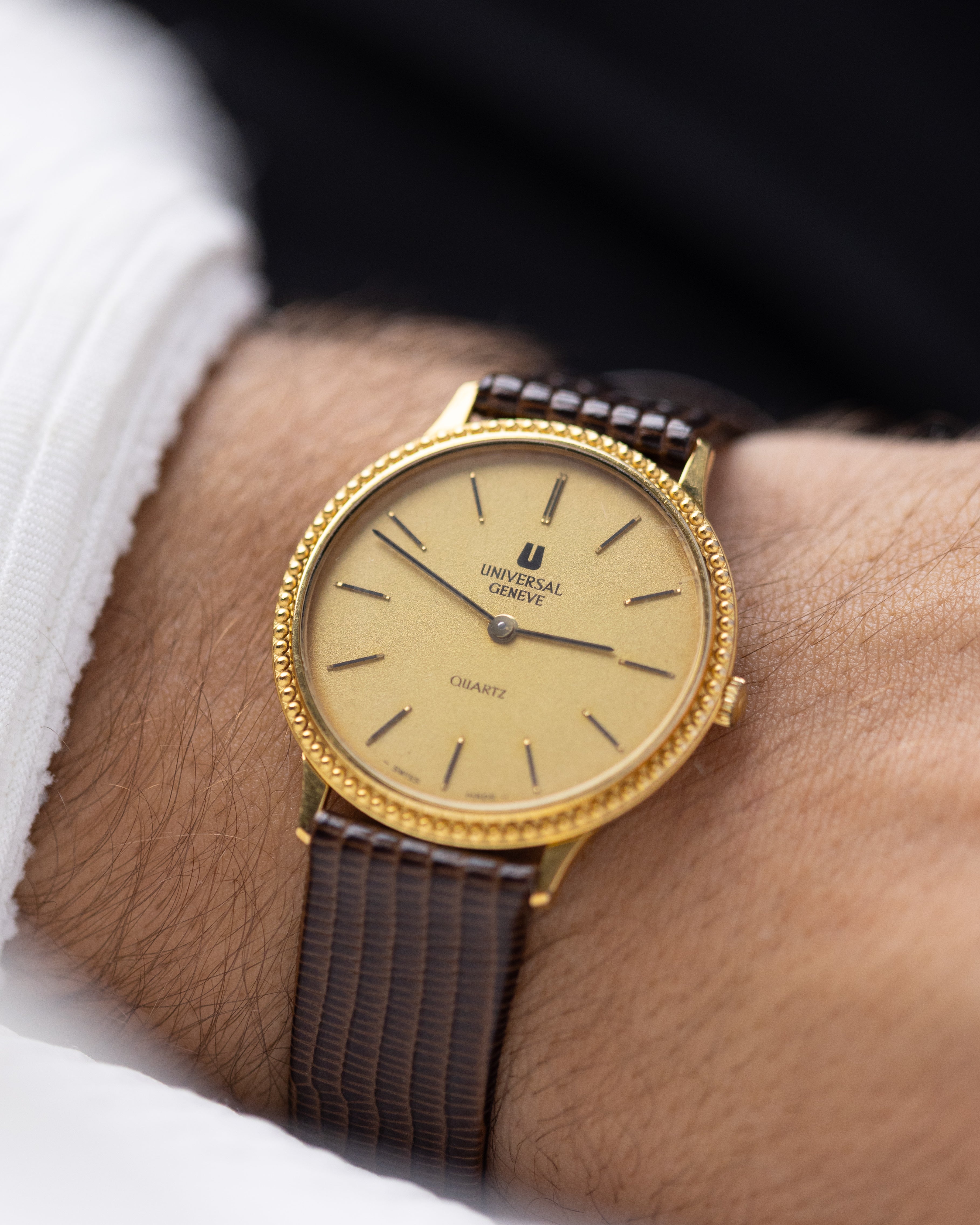Vintage Universal Genève Dress Watch, Quartz, Extra Slim Gold - plated Case from 1980's - DuMarko