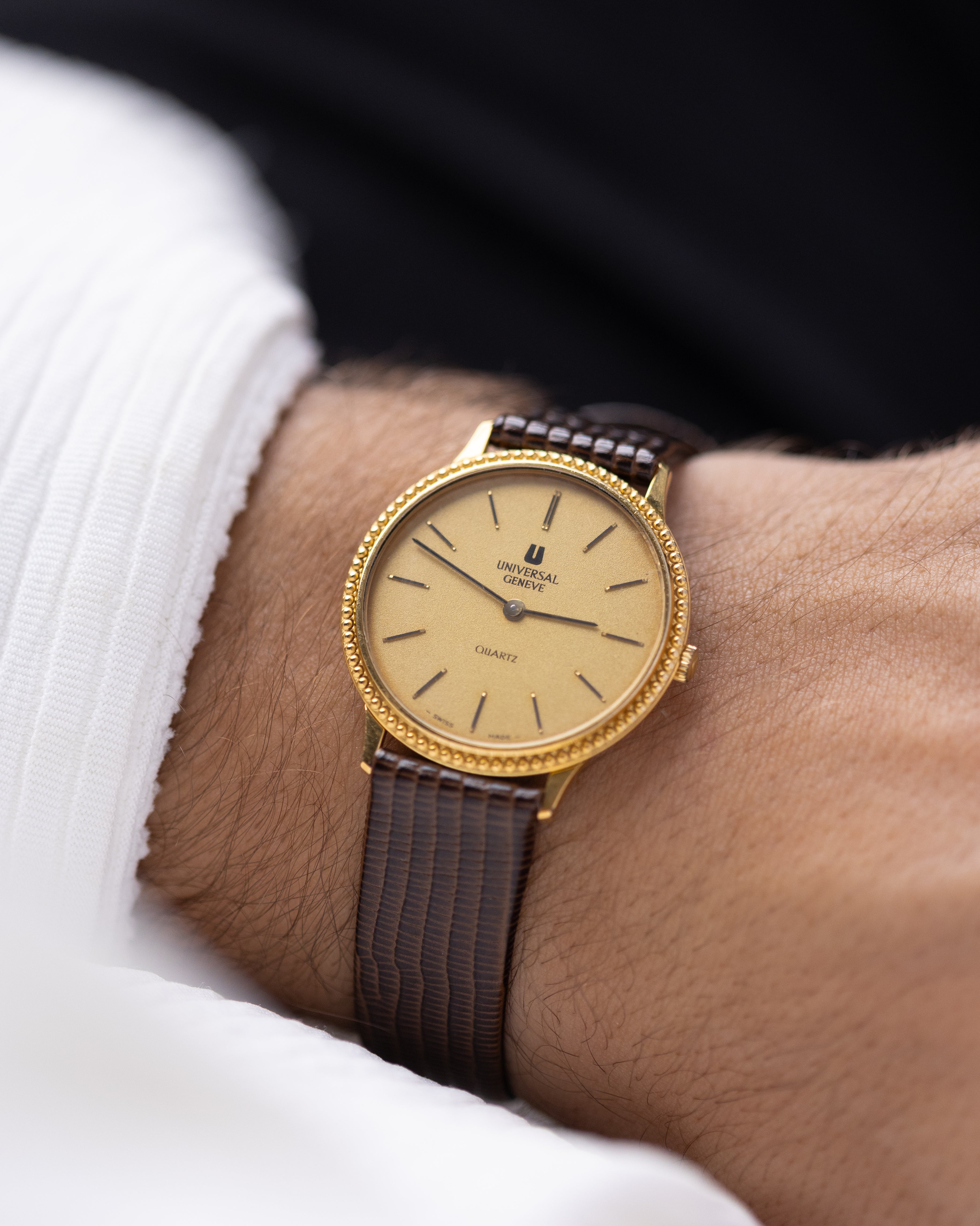 Vintage Universal Genève Dress Watch, Quartz, Extra Slim Gold - plated Case from 1980's - DuMarko