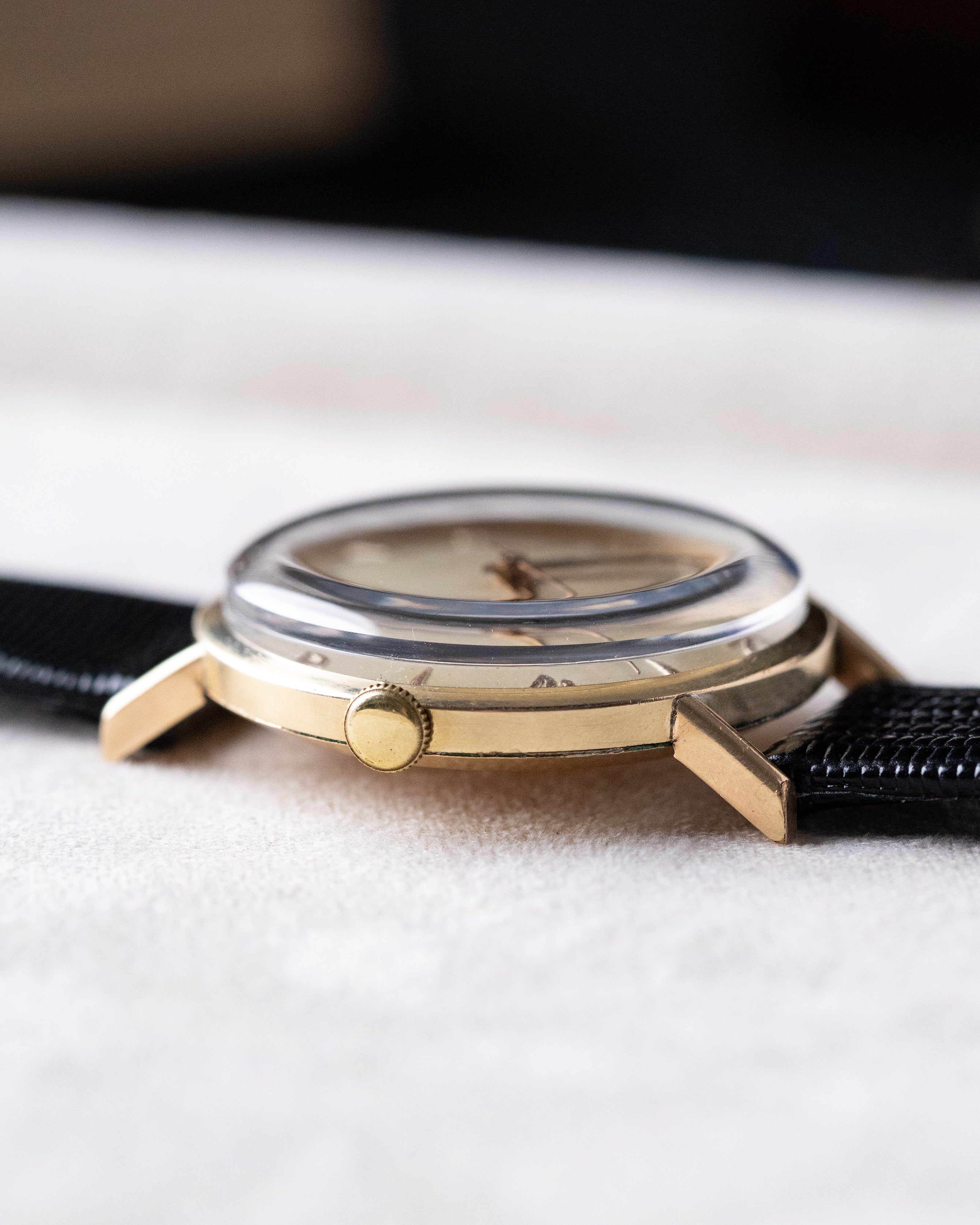 Vintage Universal Genève Dress Watch, Rose Gold - plated Case, Two - tone Dial, Cal. 322 from 1950's - DuMarko