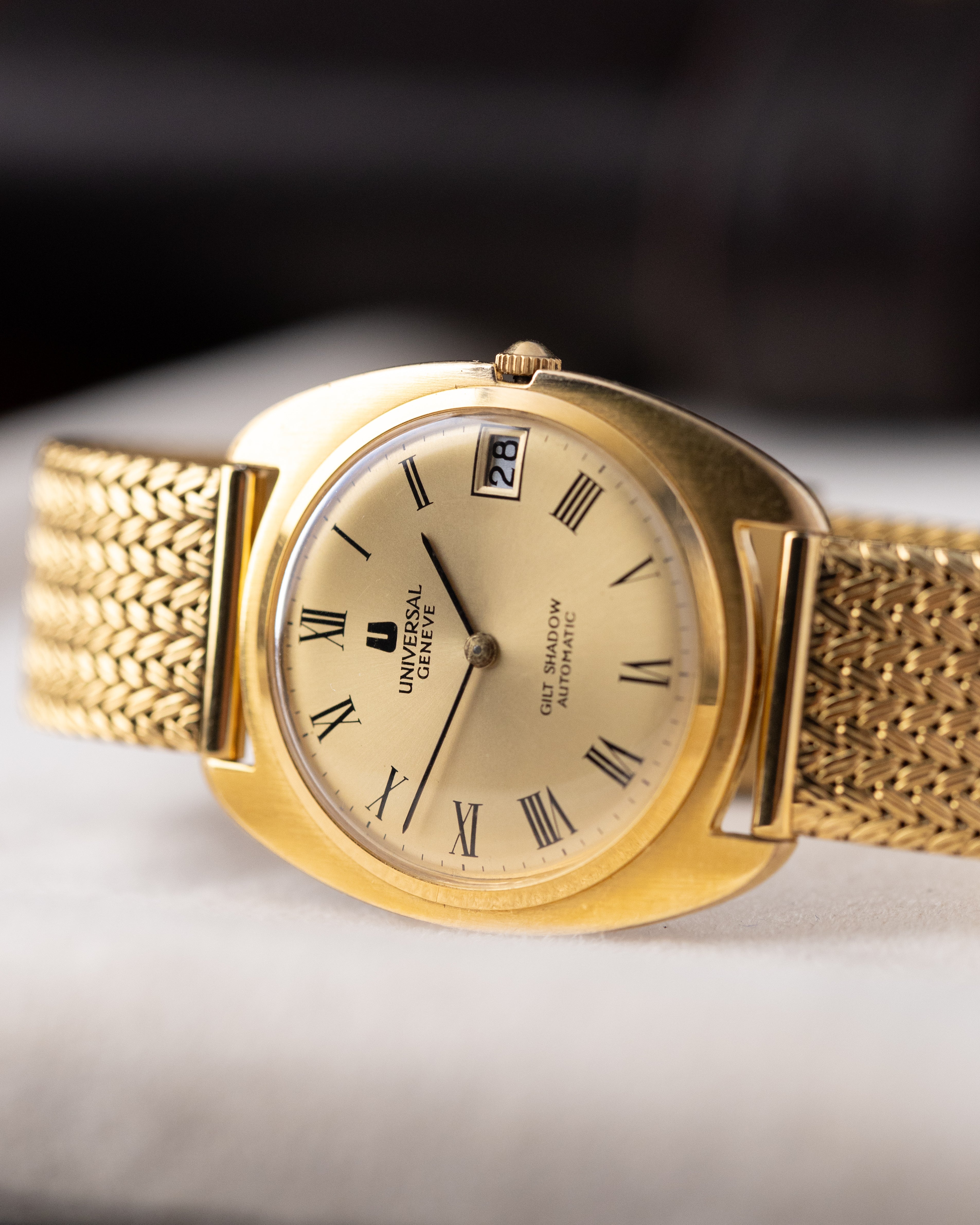Vintage Universal Genève Gilt Shadow Automatic, Ultra - Slim Swiss Made Watch from 1970's - DuMarko