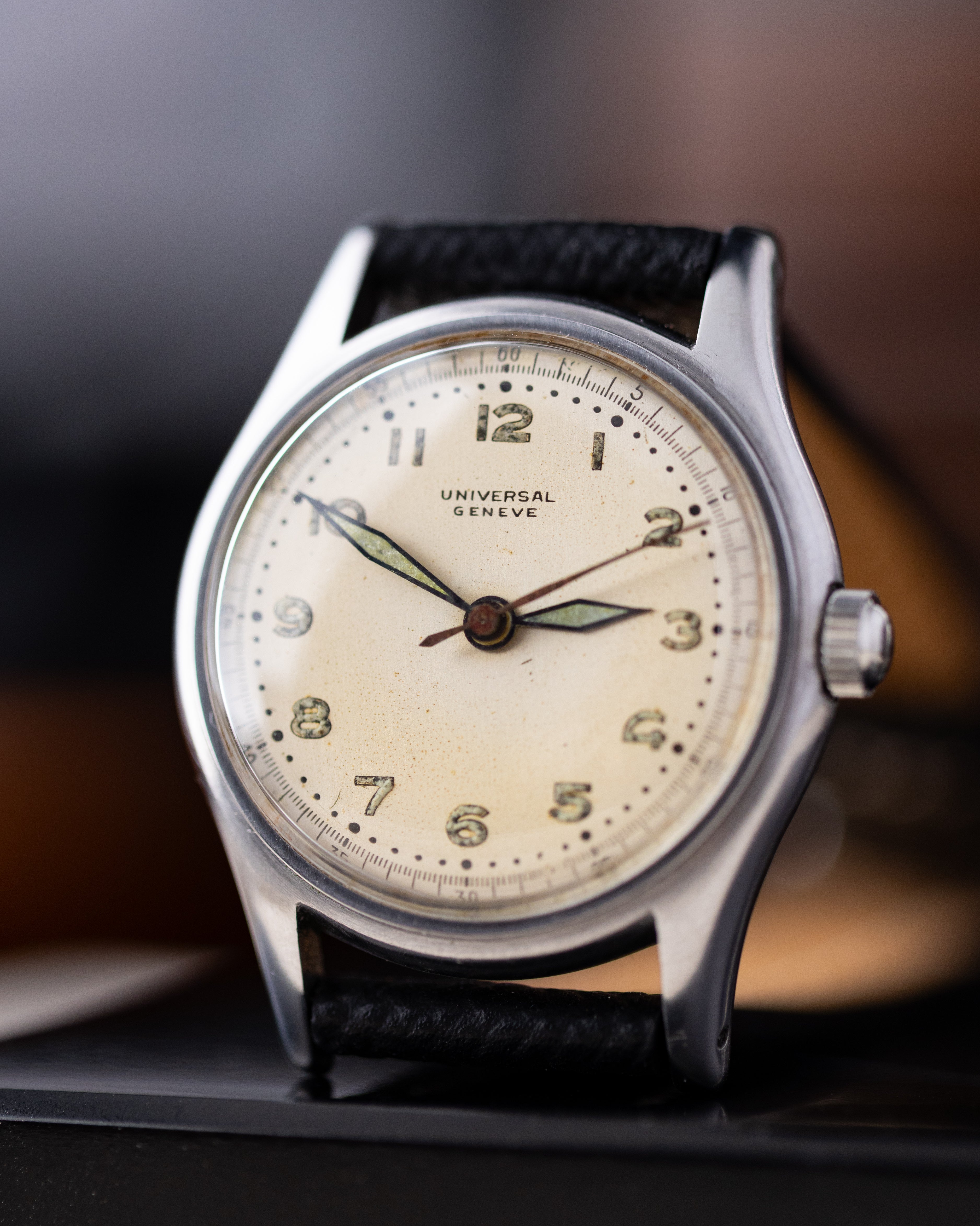 Vintage Universal Genève, Ref. 20505, radium Dial WWII Era Military Watch Cal. 262 from 1945 - DuMarko