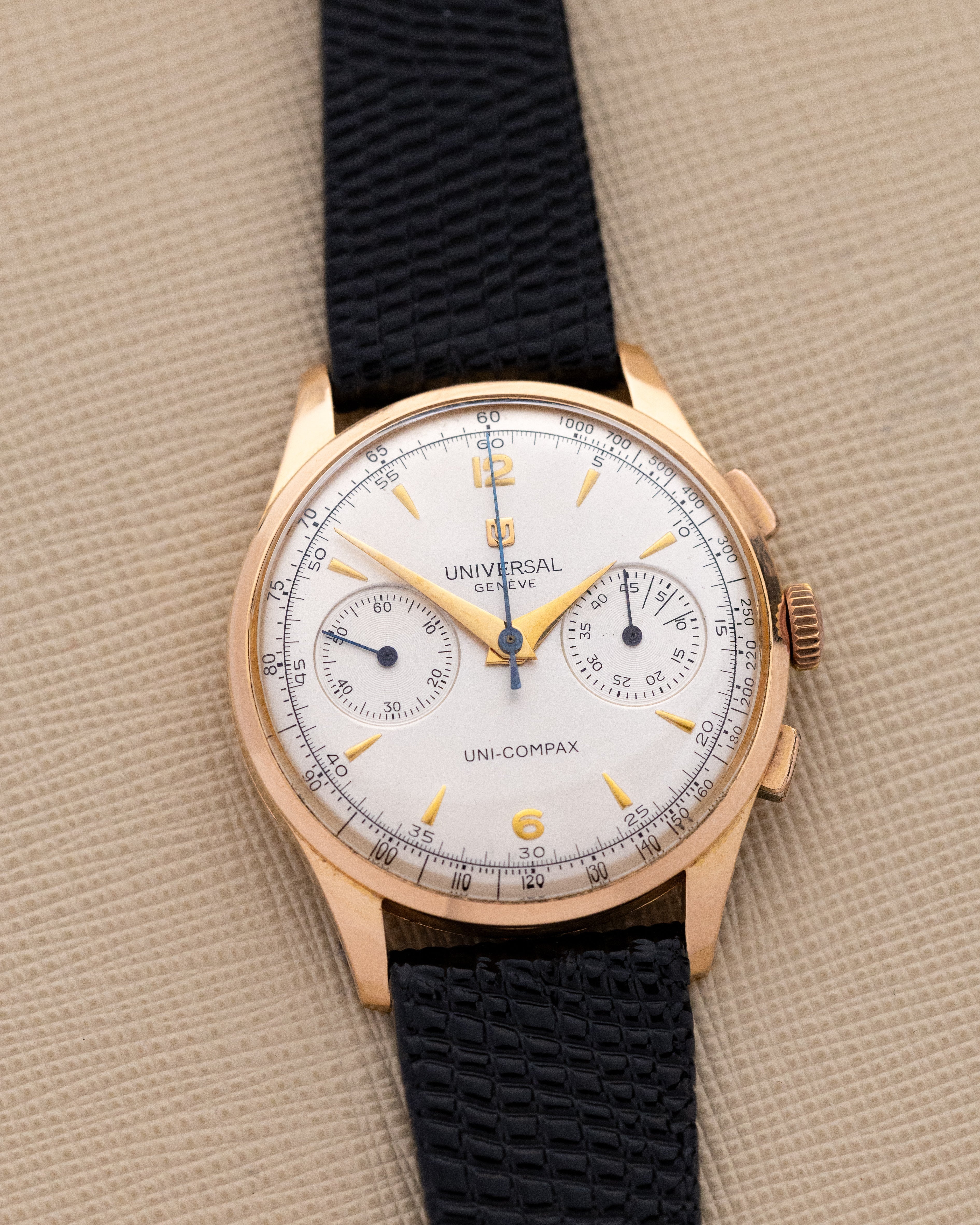 Vintage Universal Genève Uni - Compax, Jumbo 18K Rose Gold Case, Ref. 124116, Cal. 285 from 1950's - DuMarko