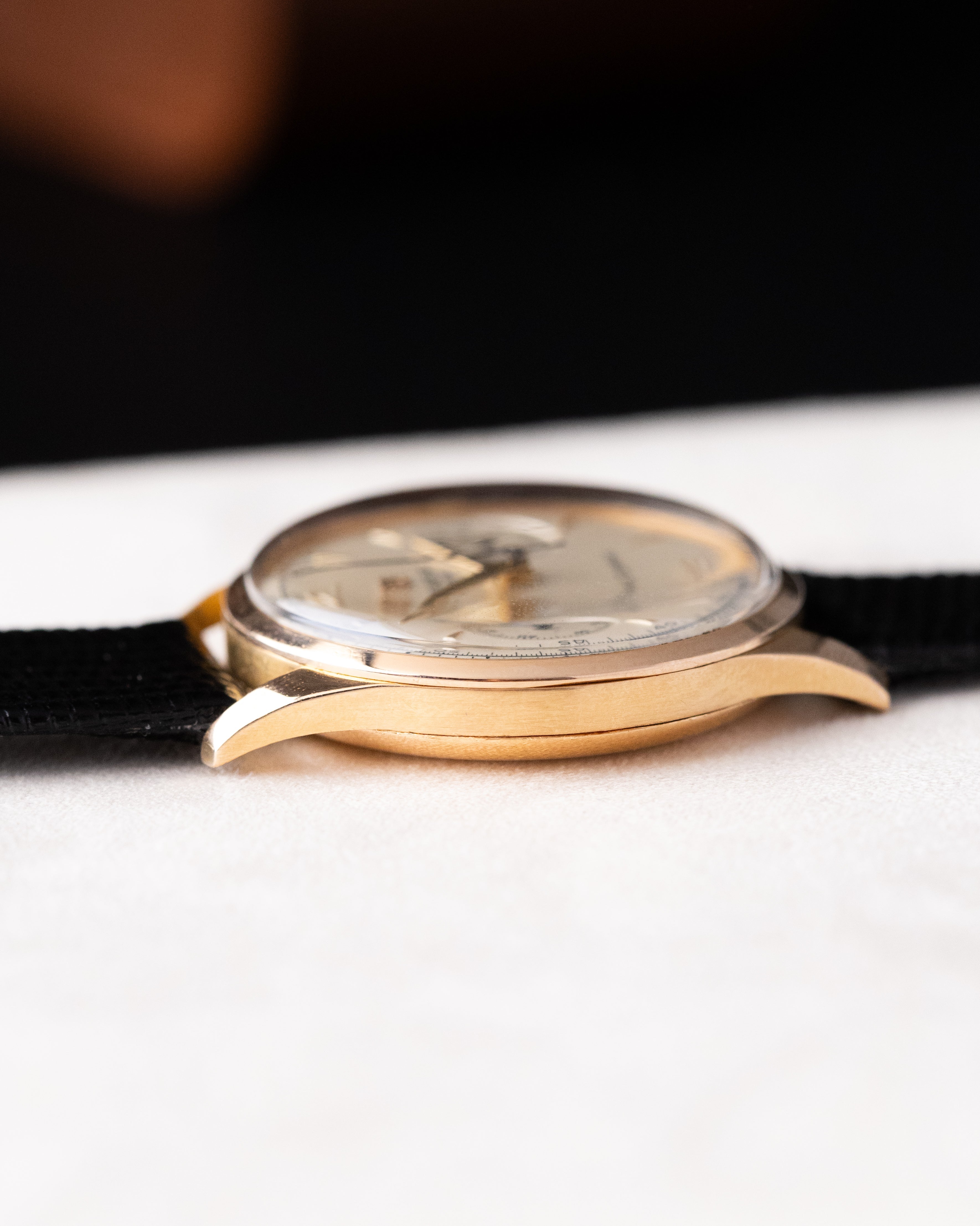 Vintage Universal Genève Uni - Compax, Jumbo 18K Rose Gold Case, Ref. 124116, Cal. 285 from 1950's - DuMarko