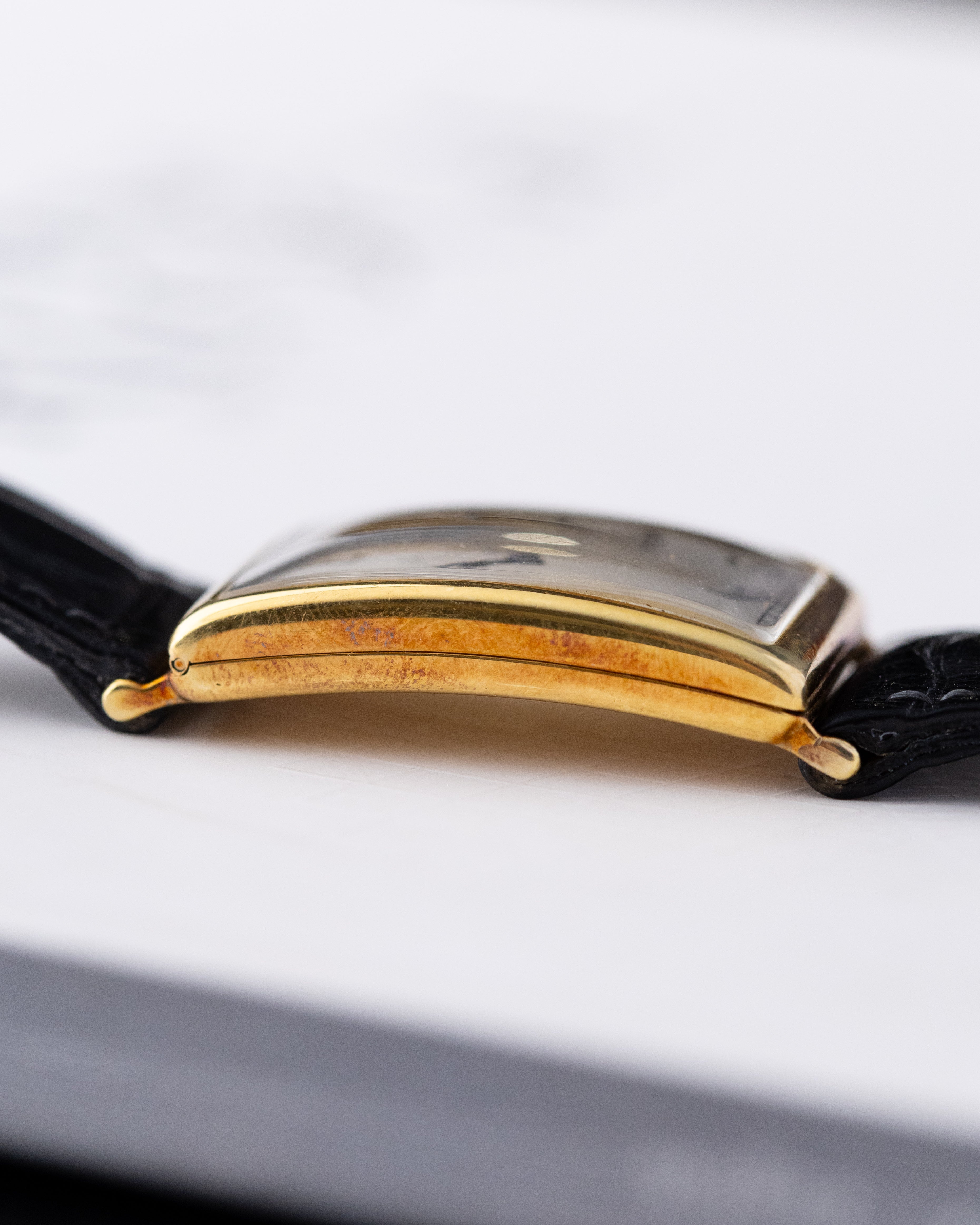 Vintage Vacheron Constantin Tonneau 18K Gold Case, Art Deco Tank, Swiss Watch from 1925 - DuMarko