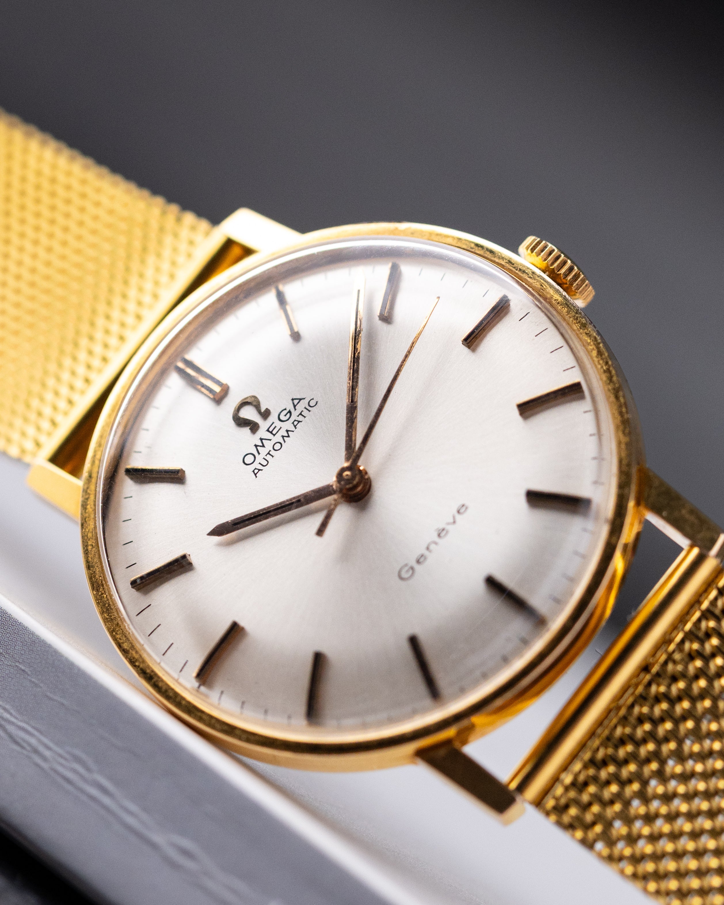 Vintage Watch Omega Genève, Automatic Cal. 552 from 1968, Swiss Made - DuMarko