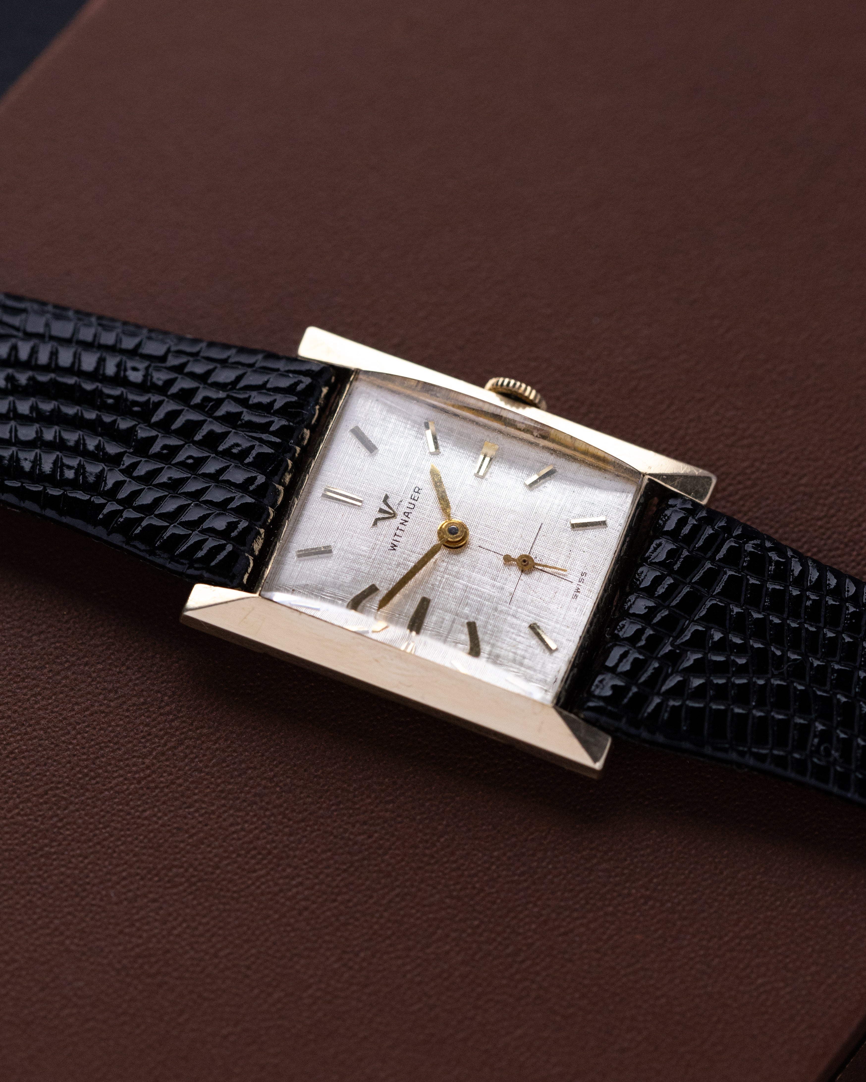 Vintage Wittnauer Art Deco Tank, Ref. 2360 - 9WN, Linen Dial, Cal. 9E, Manual Wind - DuMarko