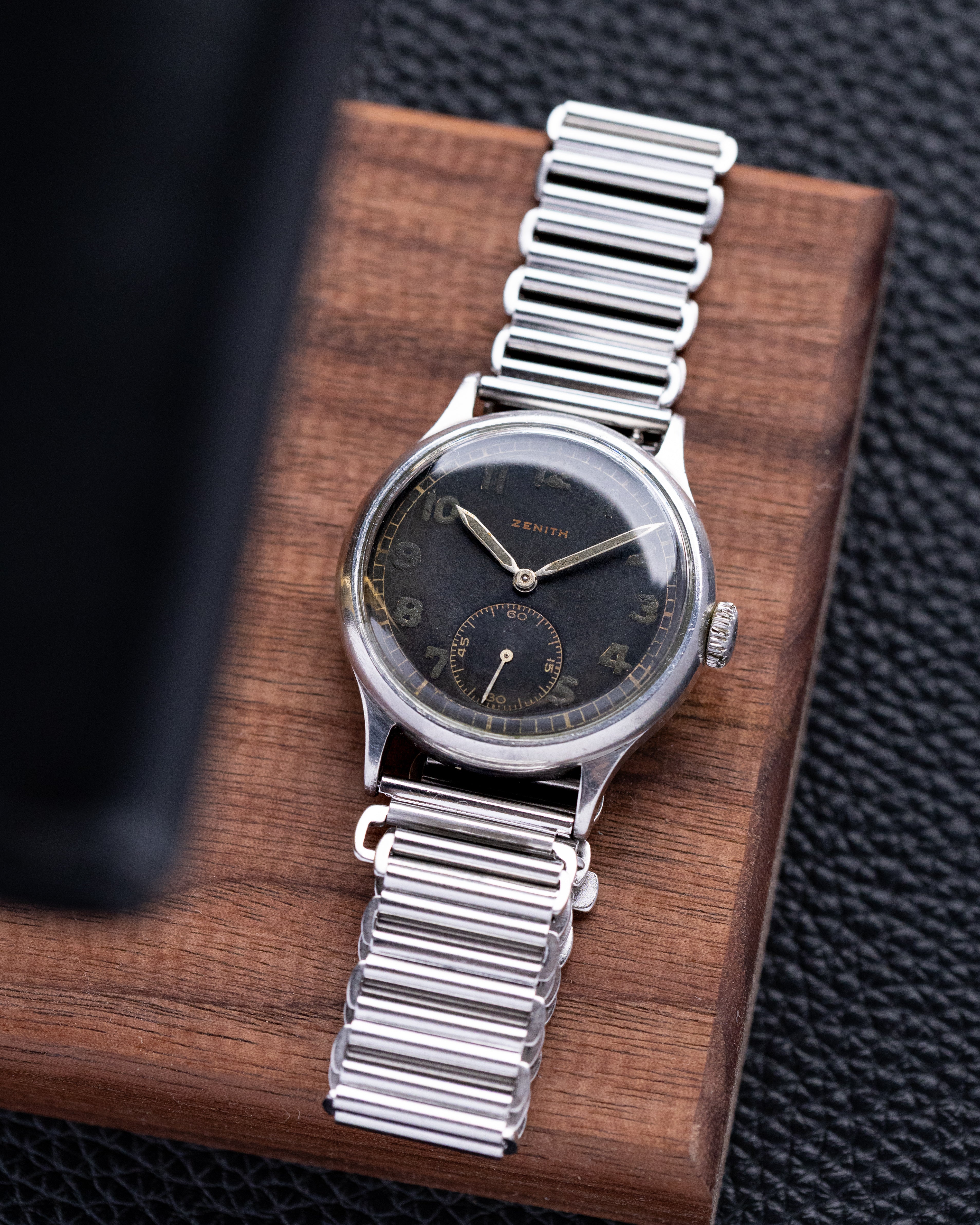 Vintage Zenith DH (Deutsches Heer), Vintage Military Watch, Radium Dial from 1943 - DuMarko