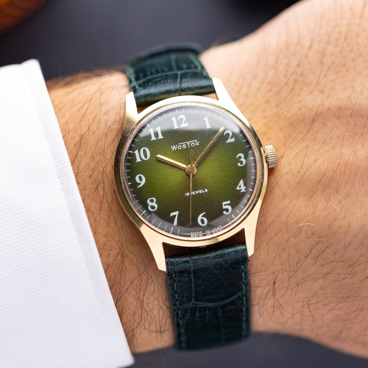 Vostok Vintage Soviet Mechanical Watch, 18 Jewels – DuMarko