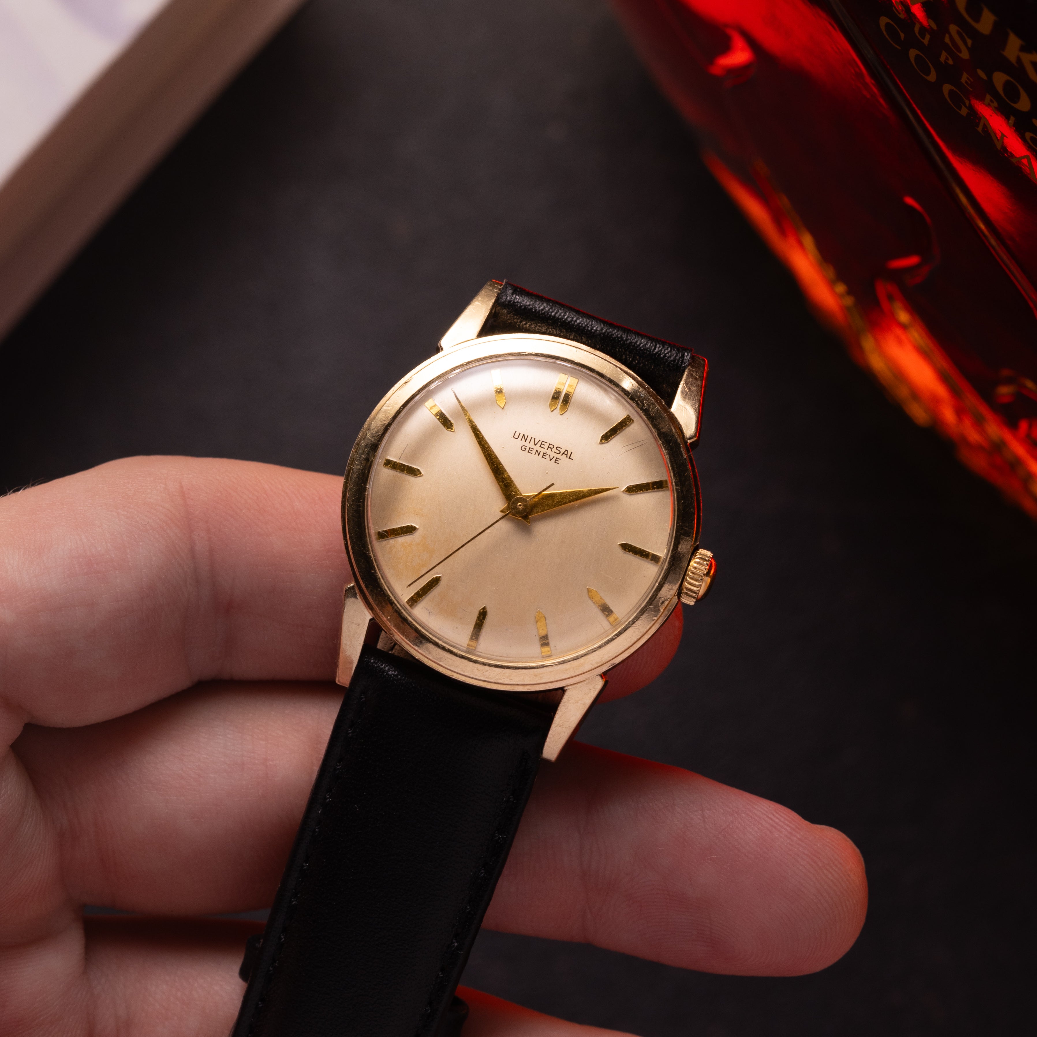 Luxury Vintage Universal Geneve watch, 10K Gold Filled - VintageDuMarko