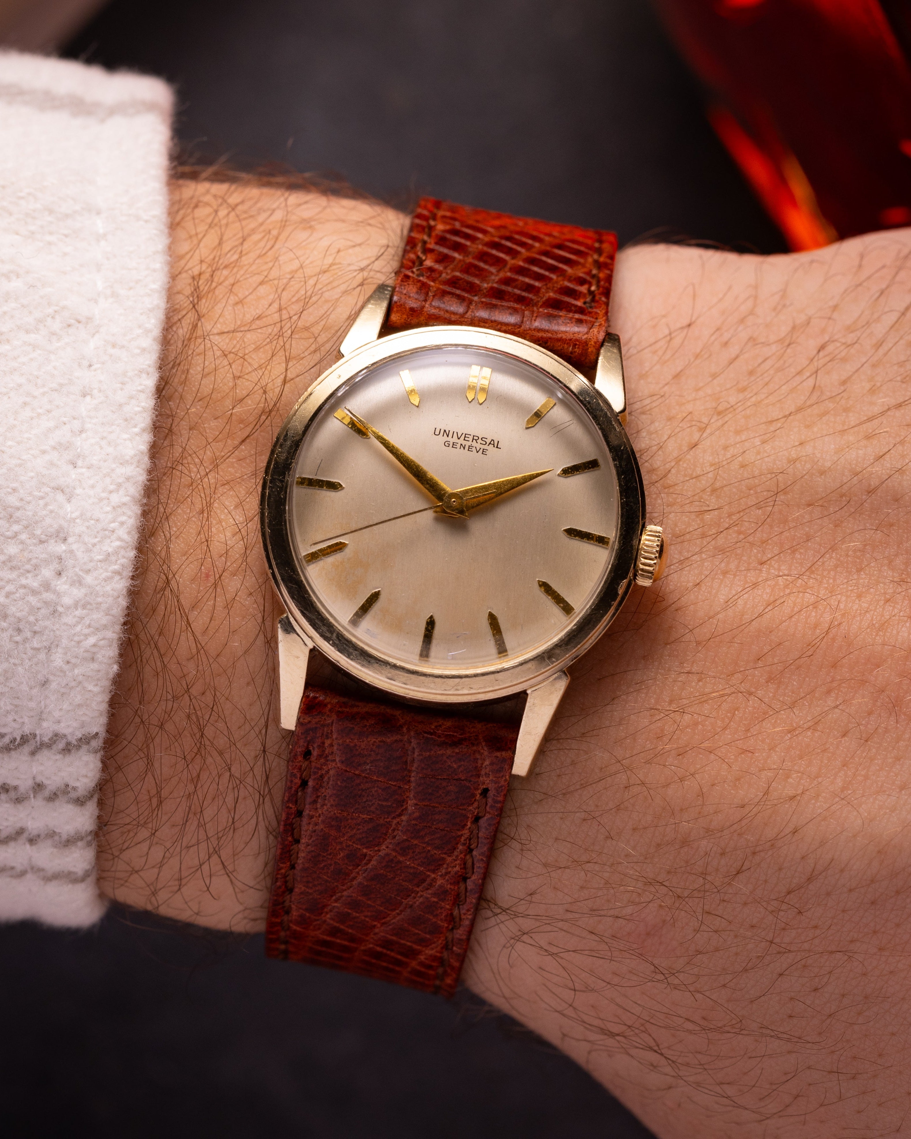 Luxury Vintage Universal Geneve watch, 10K Gold Filled - VintageDuMarko