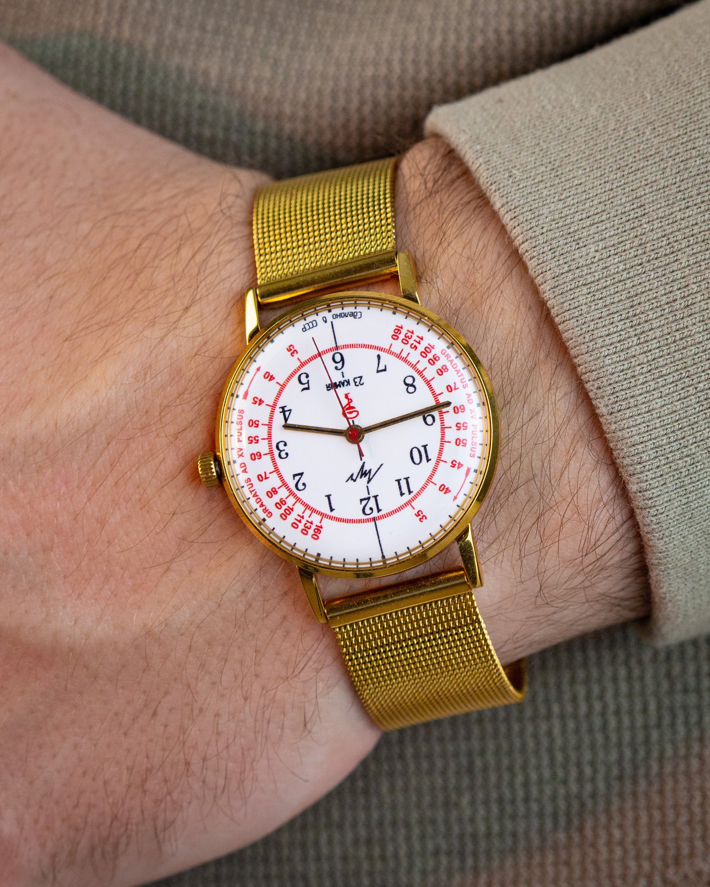 Medical Pulsometer Gold Watch «Luch» - Medical Watch with Pulsometer - VintageDuMarko