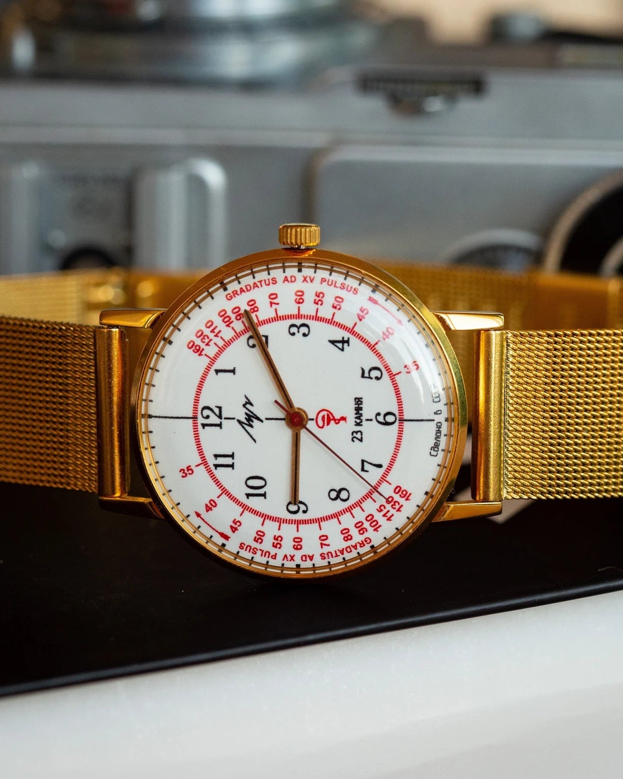 Medical Pulsometer Gold Watch «Luch» - Medical Watch with Pulsometer - VintageDuMarko