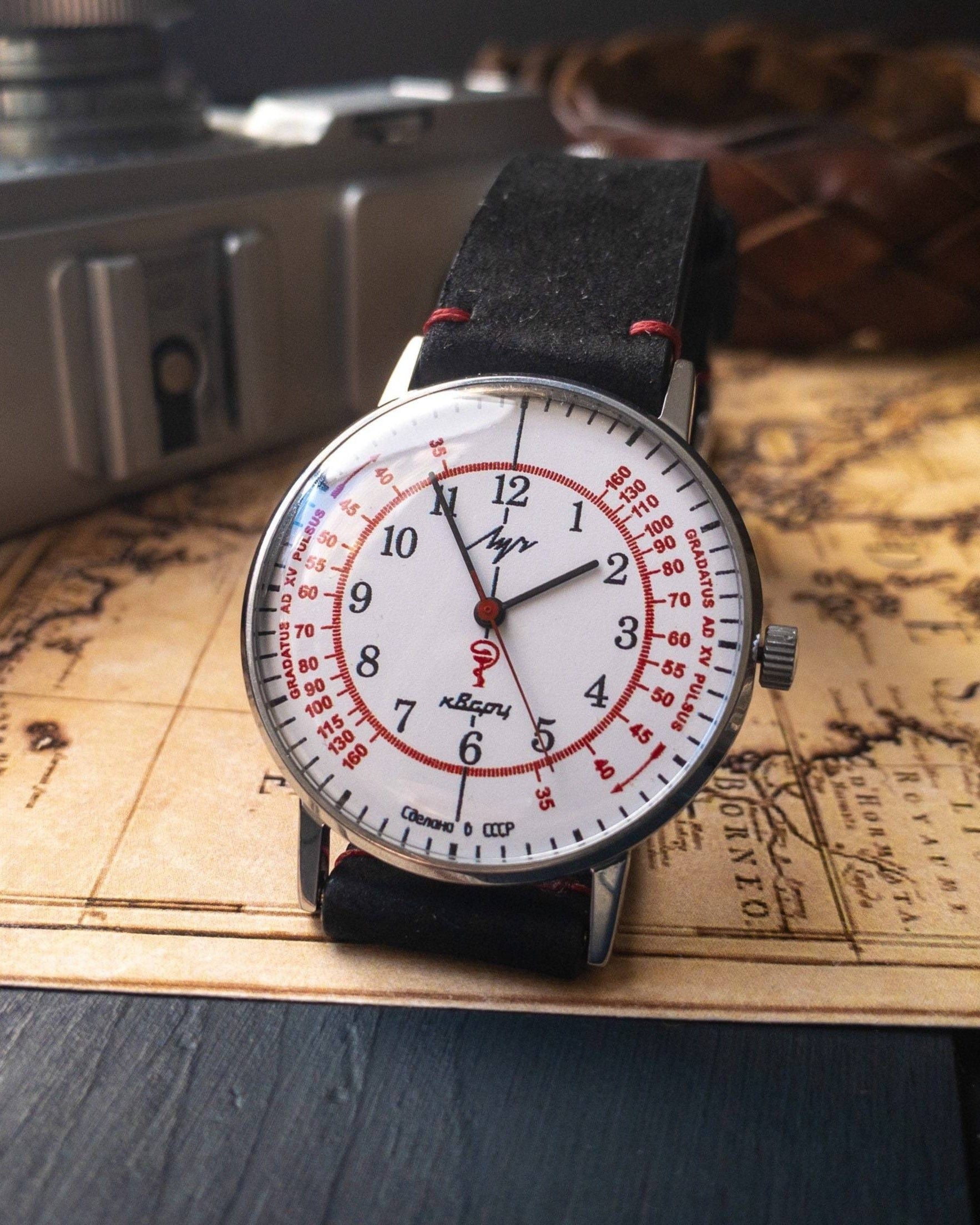 Medical Pulsometer Watch «Luch» - Medical Watch with Pulsometer - VintageDuMarko