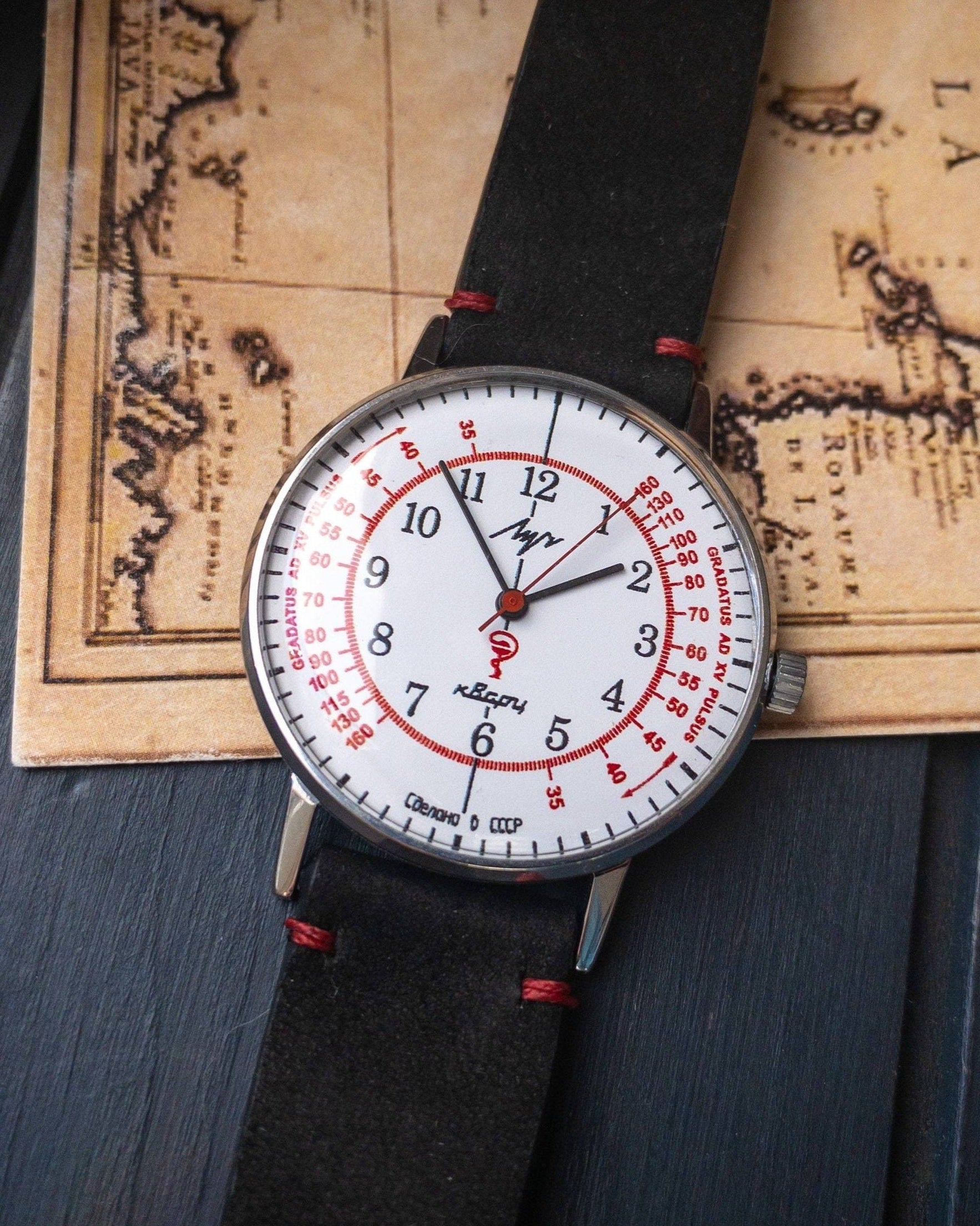 Medical Pulsometer Watch «Luch» - Medical Watch with Pulsometer - VintageDuMarko