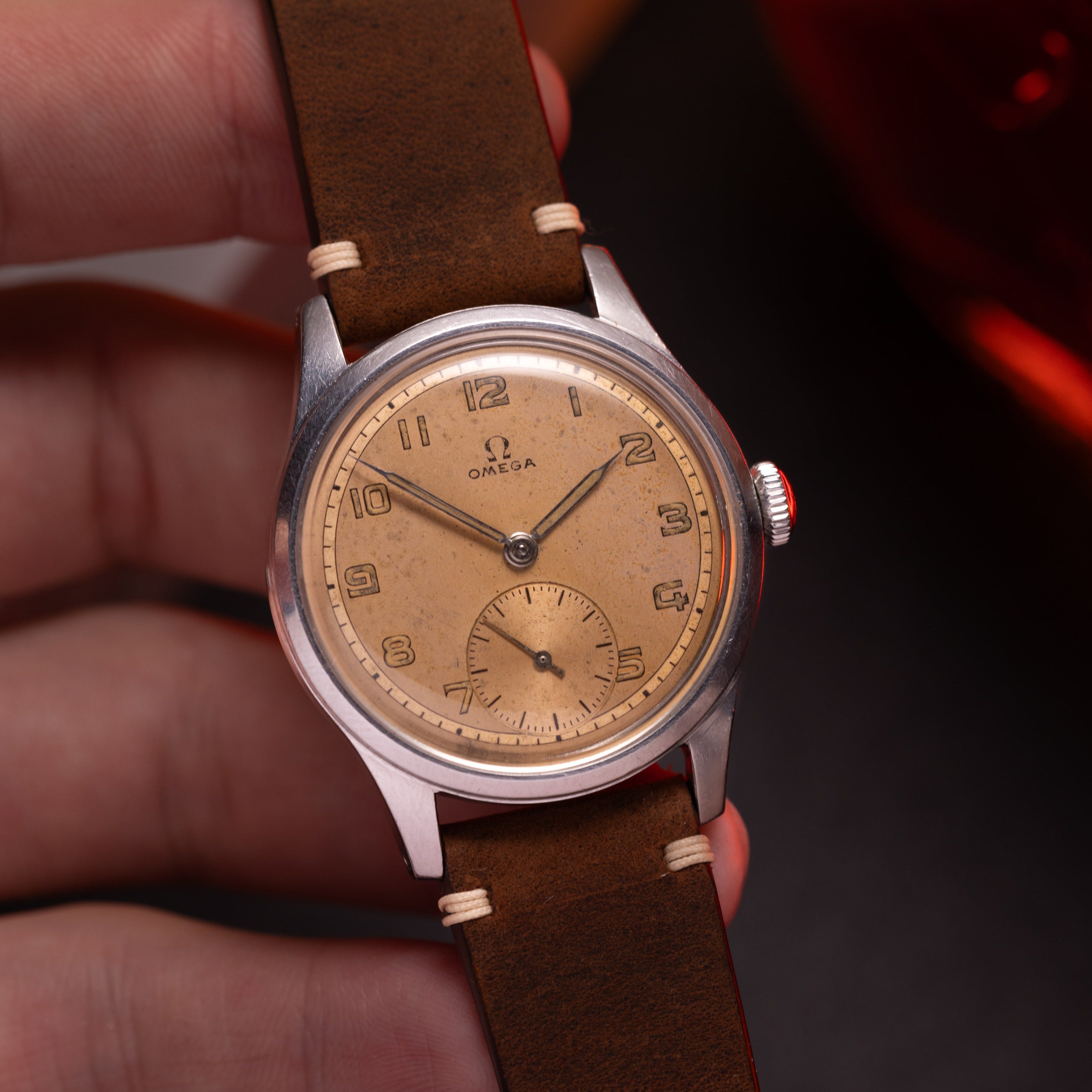 "Omega" Vintage Stainless Steel Watch, Patina Salmon Dial - VintageDuMarko