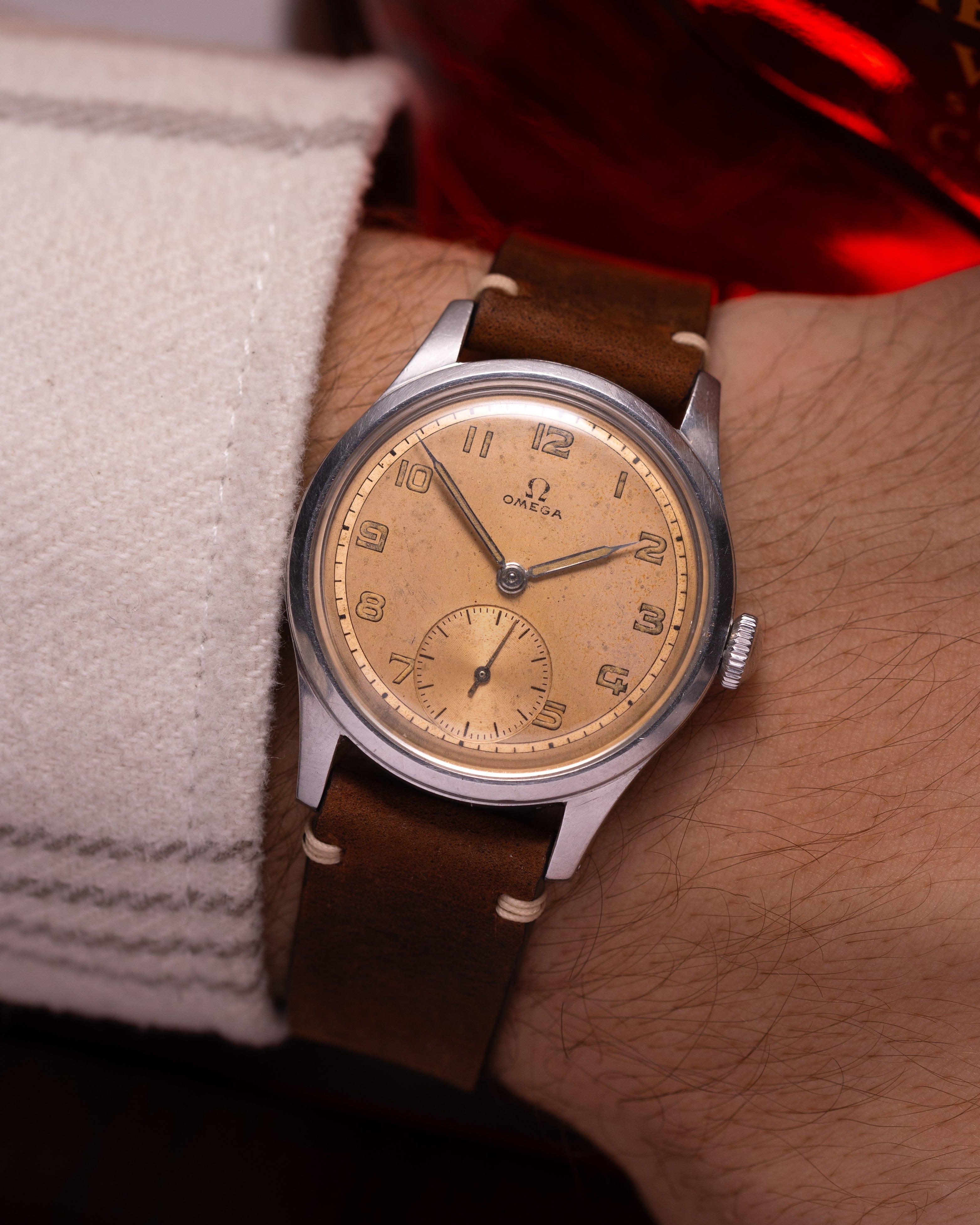 "Omega" Vintage Stainless Steel Watch, Patina Salmon Dial - VintageDuMarko