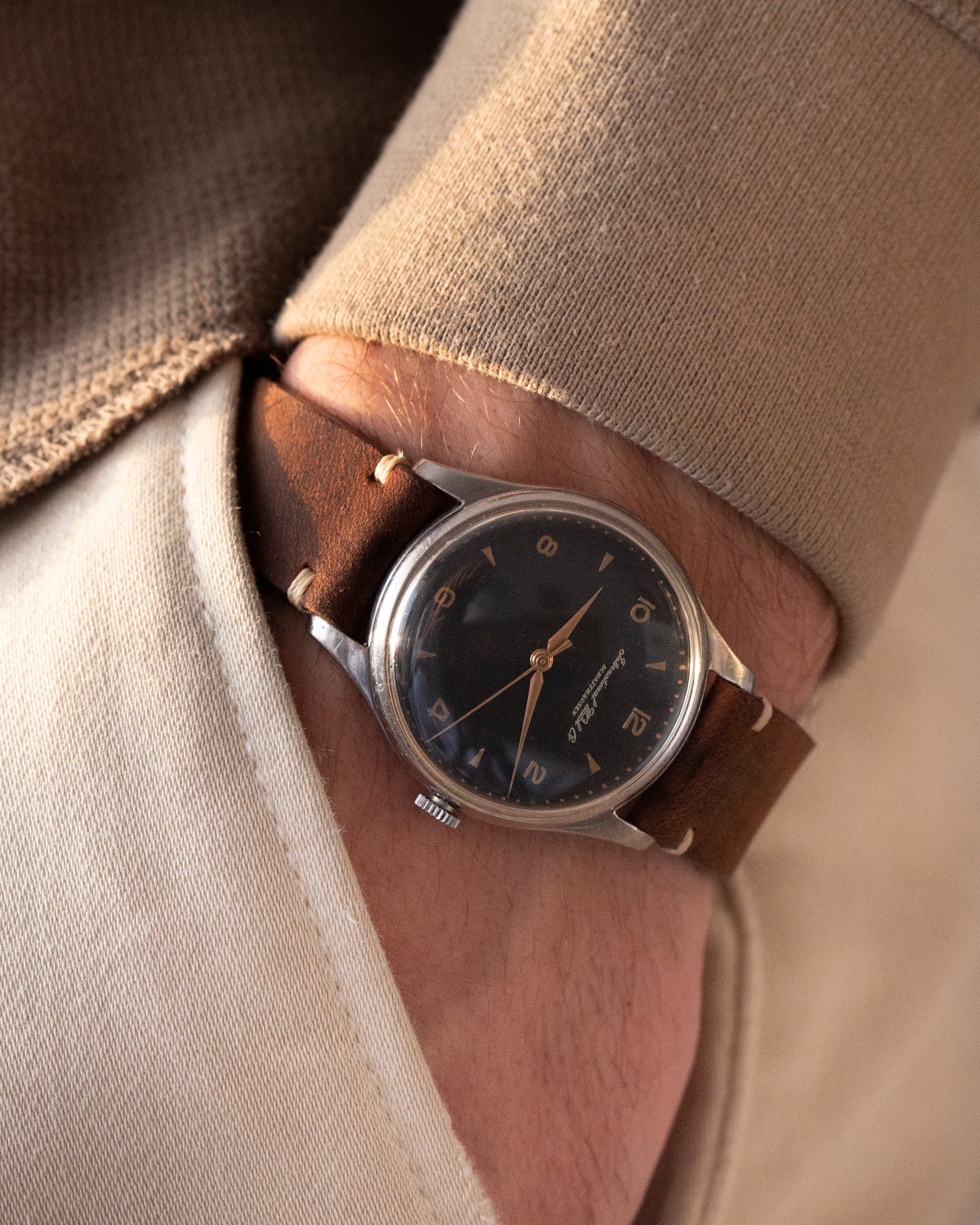 Premium Vintage Watch "IWC Schaffhausen", Rare Swiss Watch for Men and Women - VintageDuMarko