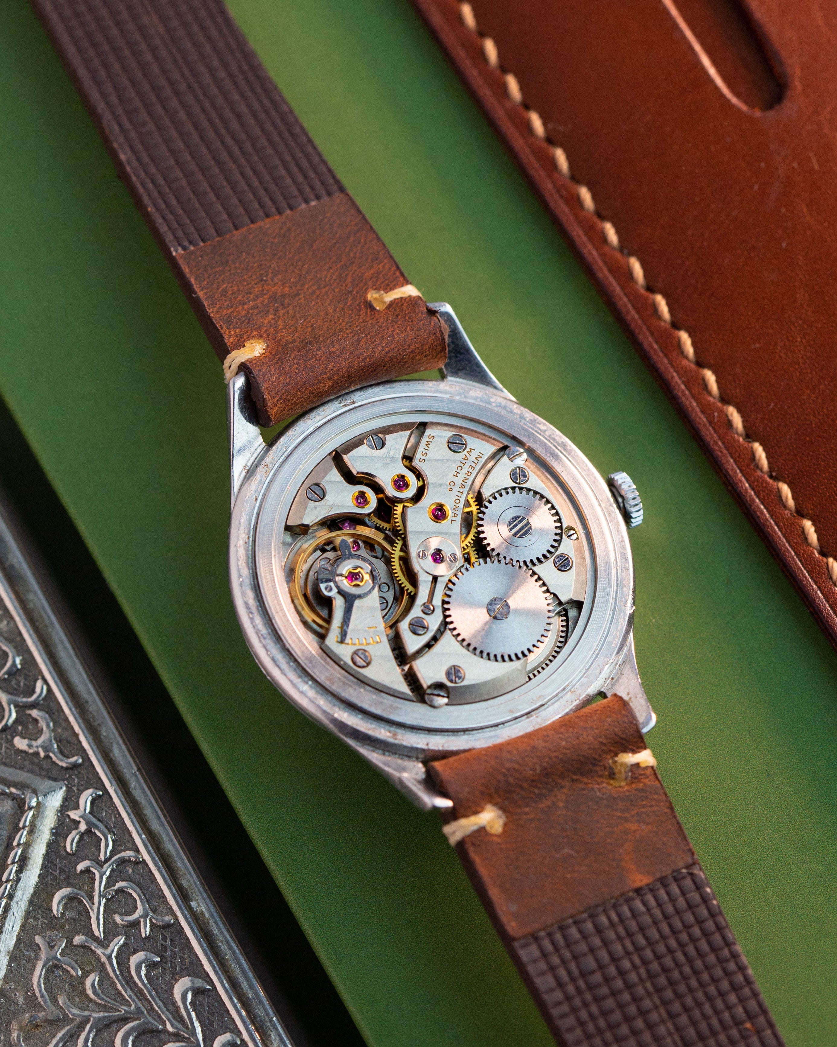 Premium Vintage Watch "IWC Schaffhausen", Rare Swiss Watch for Men and Women - VintageDuMarko