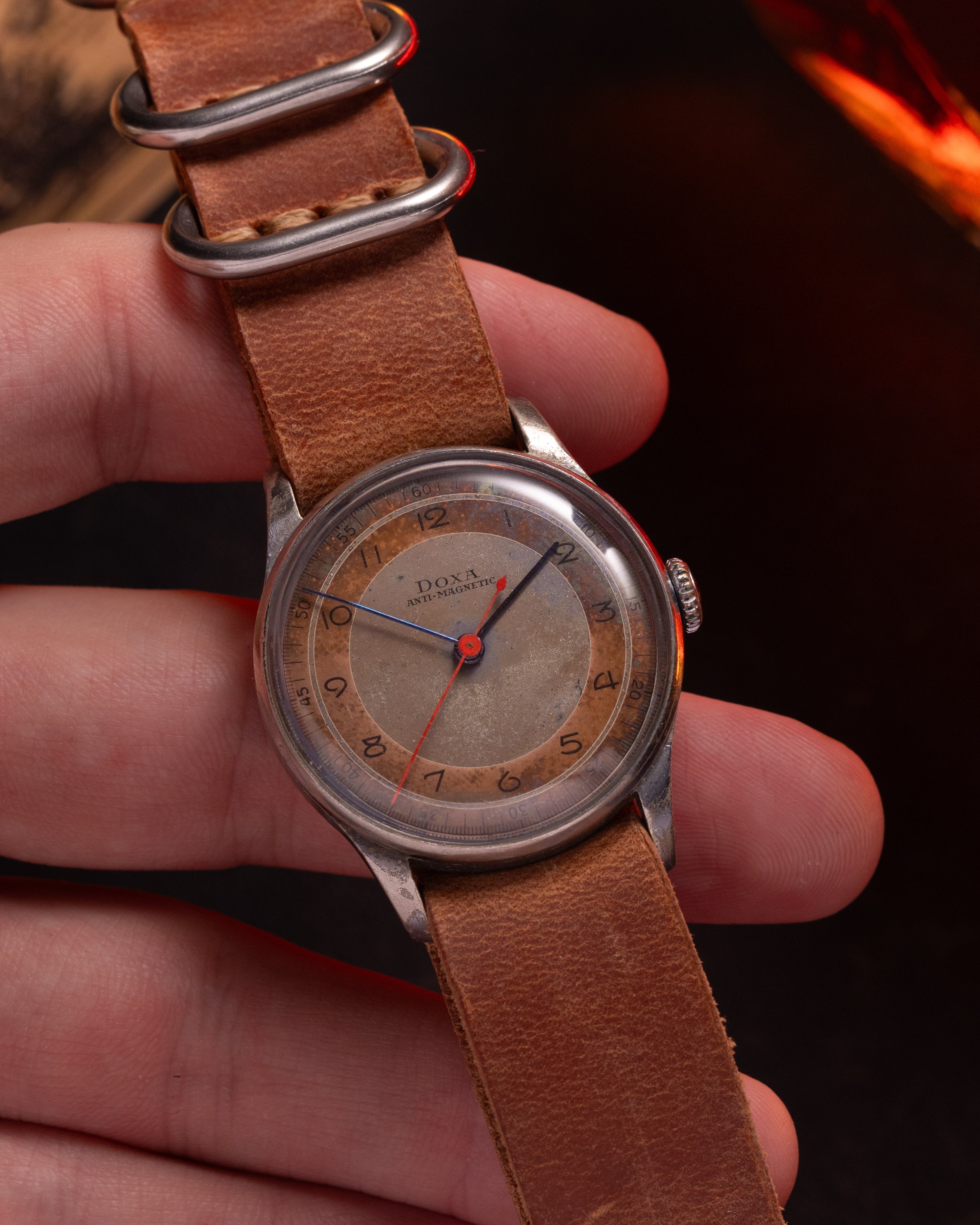 Rare vintage Swiss watch Doxa WW2, Two Tone Dial - VintageDuMarko