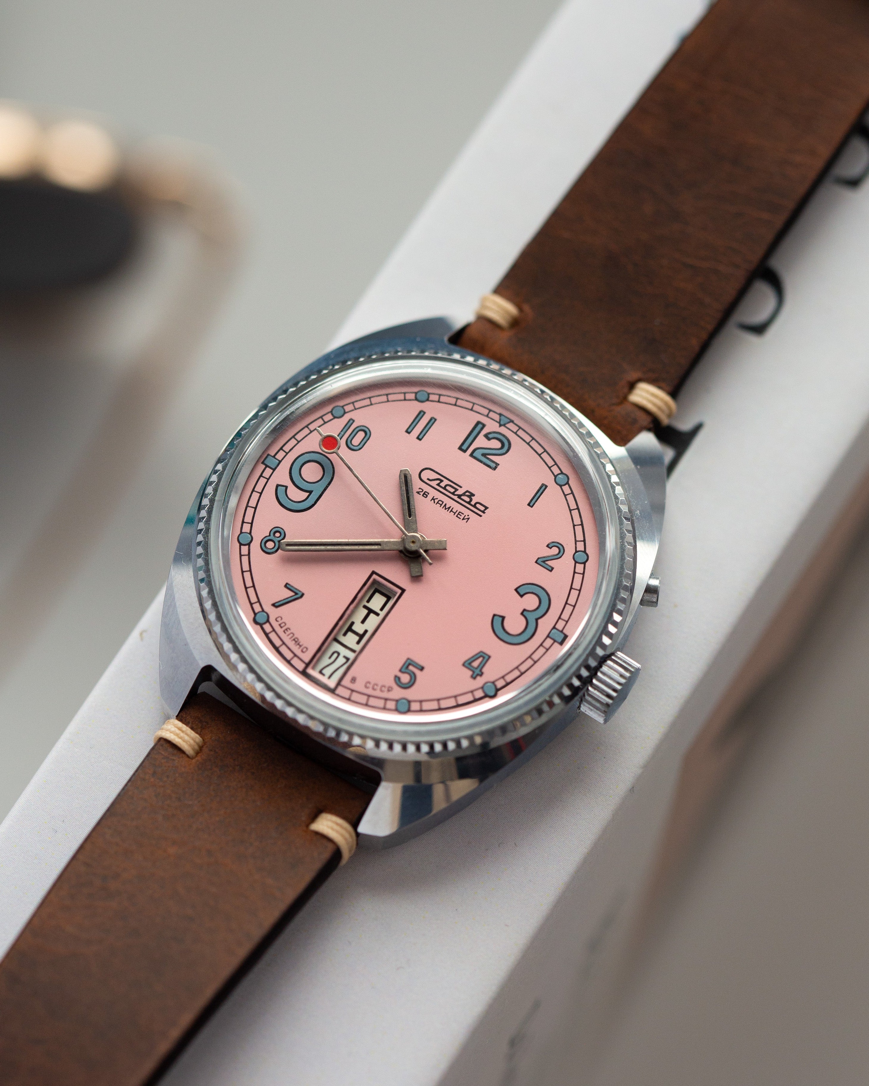 Rare Vintage Watch "Slava Pink (California)", Collectible Soviet Watch for Men - VintageDuMarko