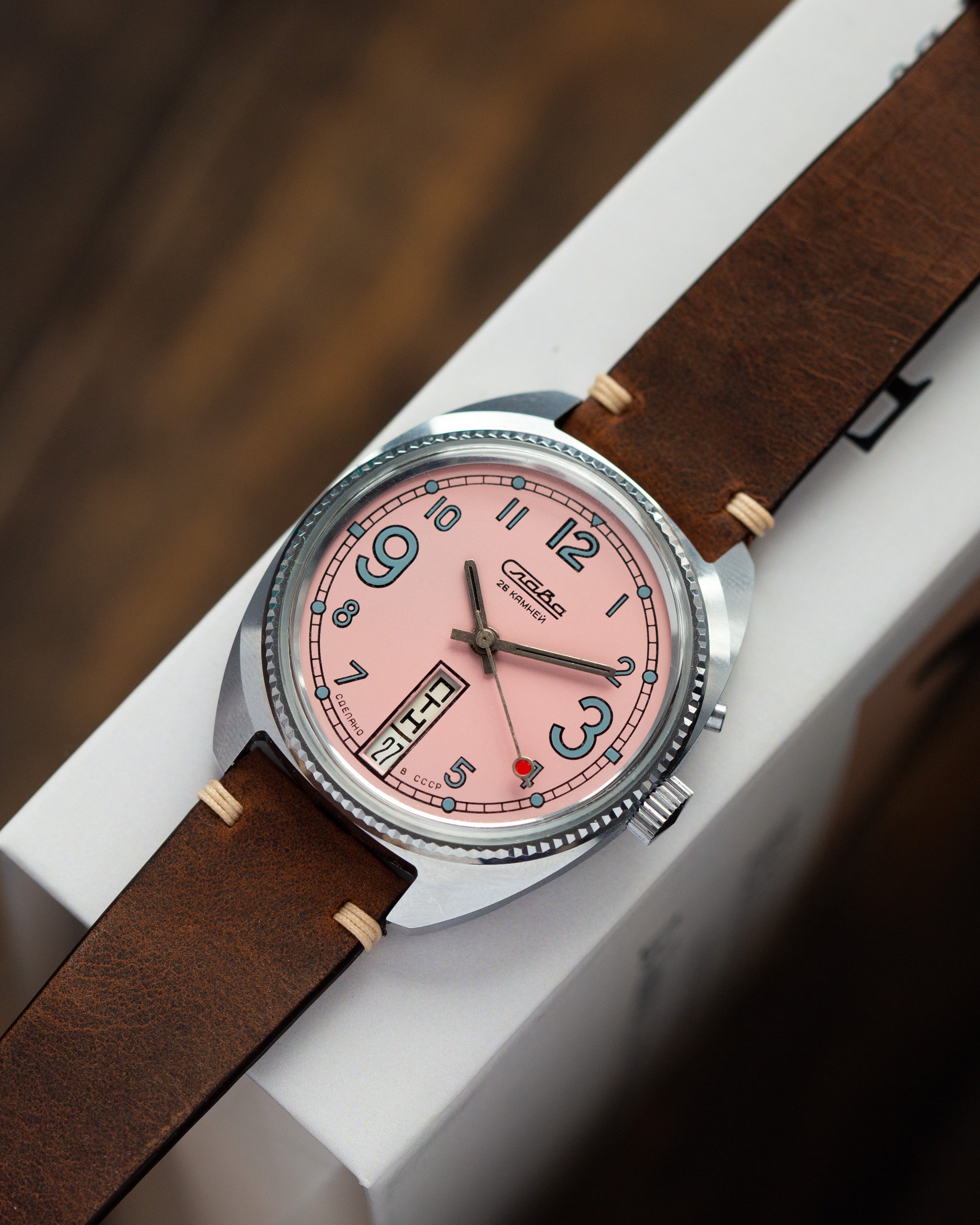 Rare Vintage Watch "Slava Pink (California)", Collectible Soviet Watch for Men - VintageDuMarko