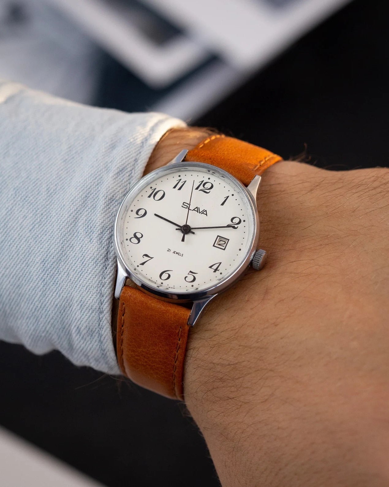 Soviet Slava Watch «Slava» - Mechanical Wrist Watch - VintageDuMarko