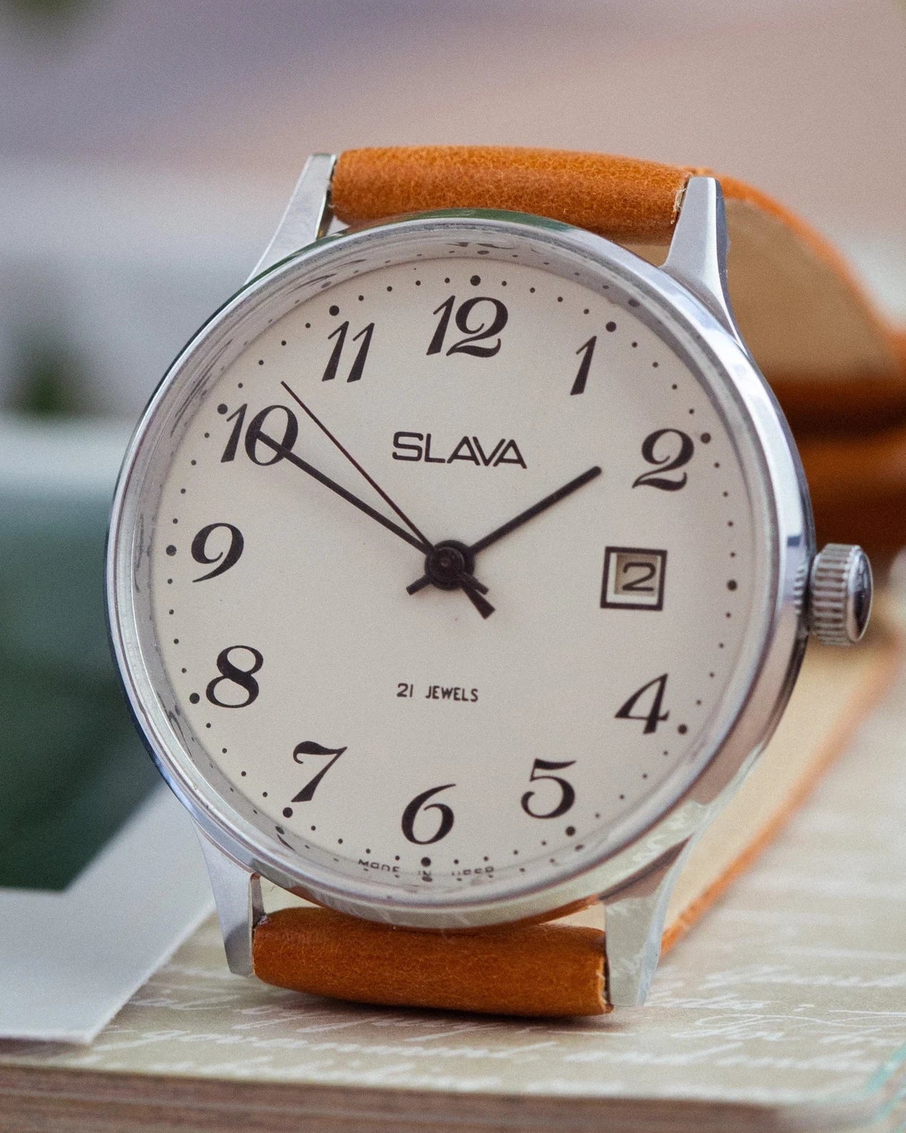 Soviet Slava Watch «Slava» - Mechanical Wrist Watch - VintageDuMarko