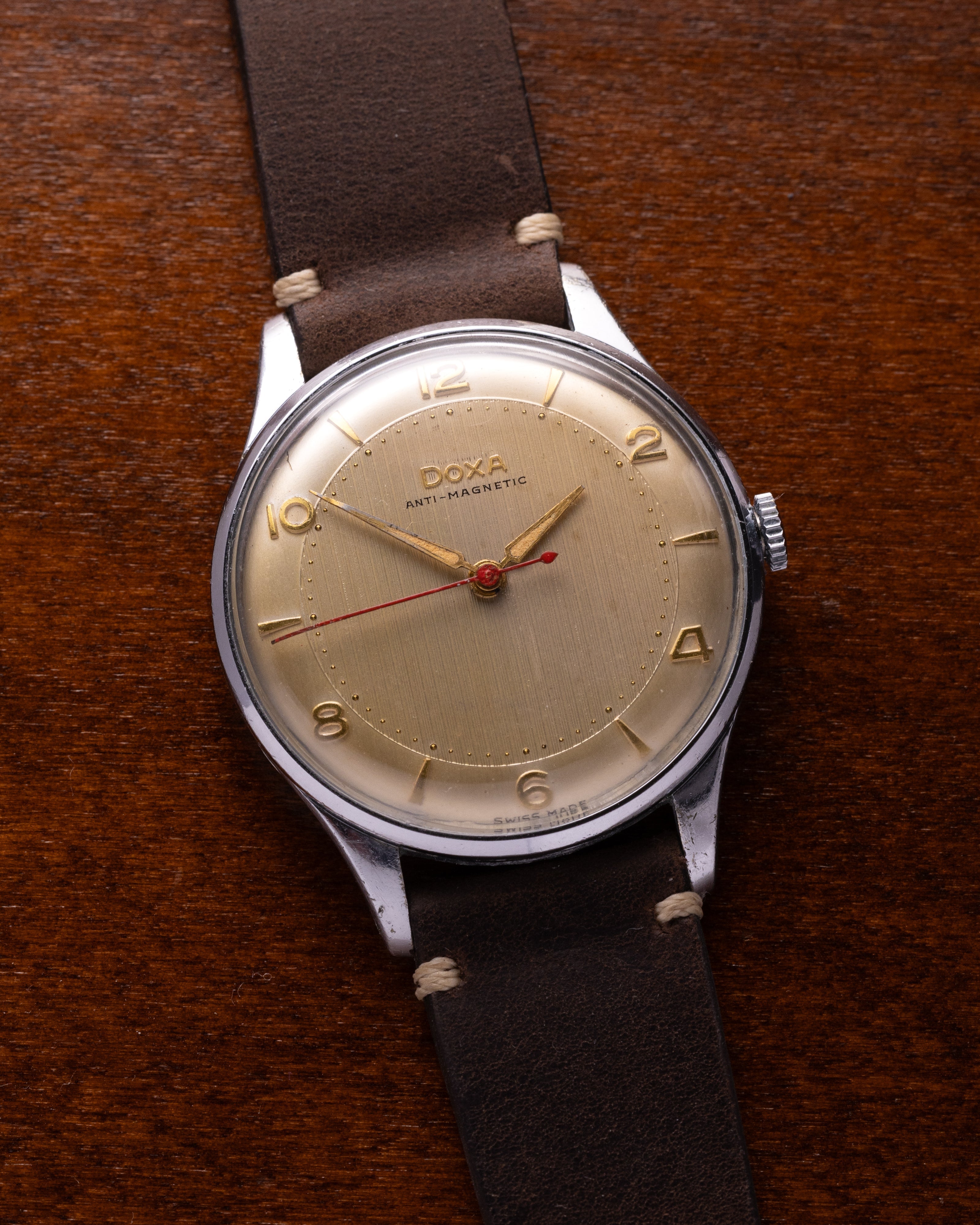Vintage "Doxa" Calatrava dial, Original military watch - VintageDuMarko