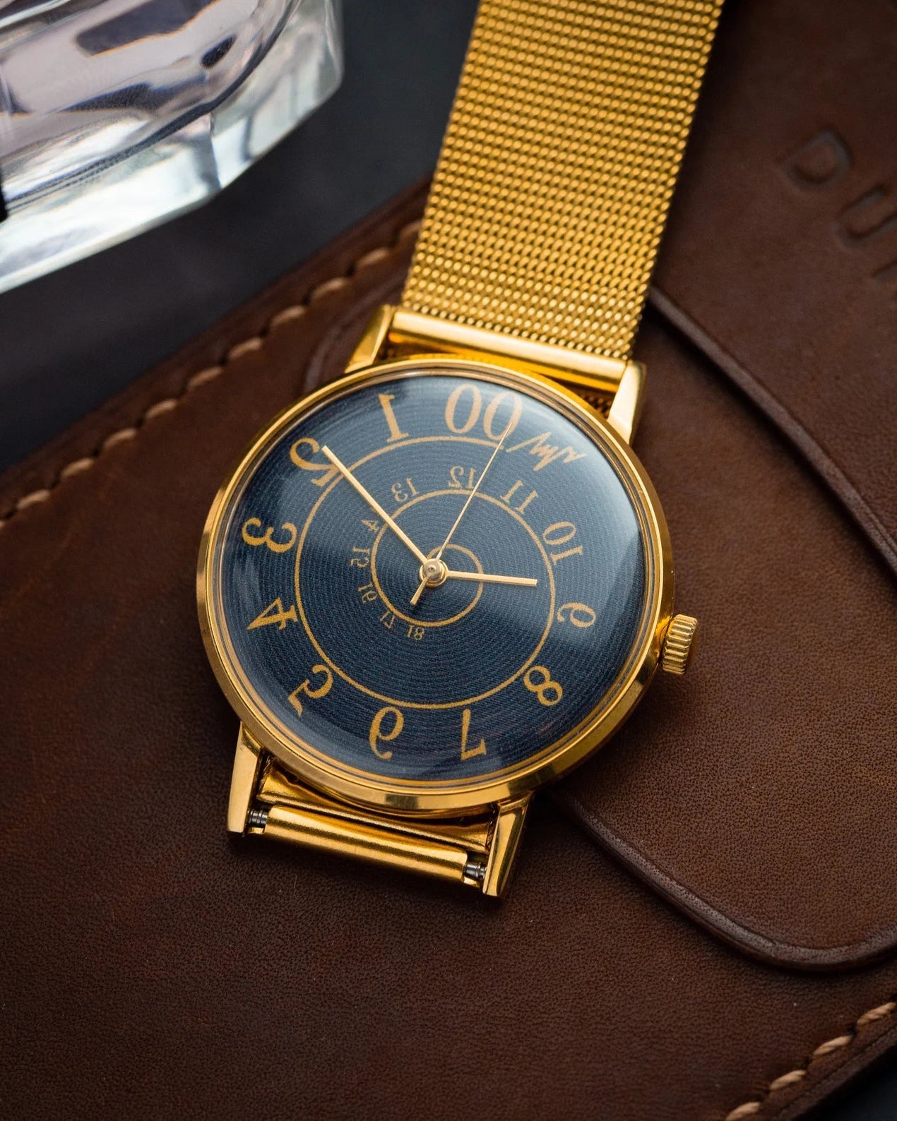 Vintage "Luch Backwards" Watch, Thin Watch for Men and Women - VintageDuMarko