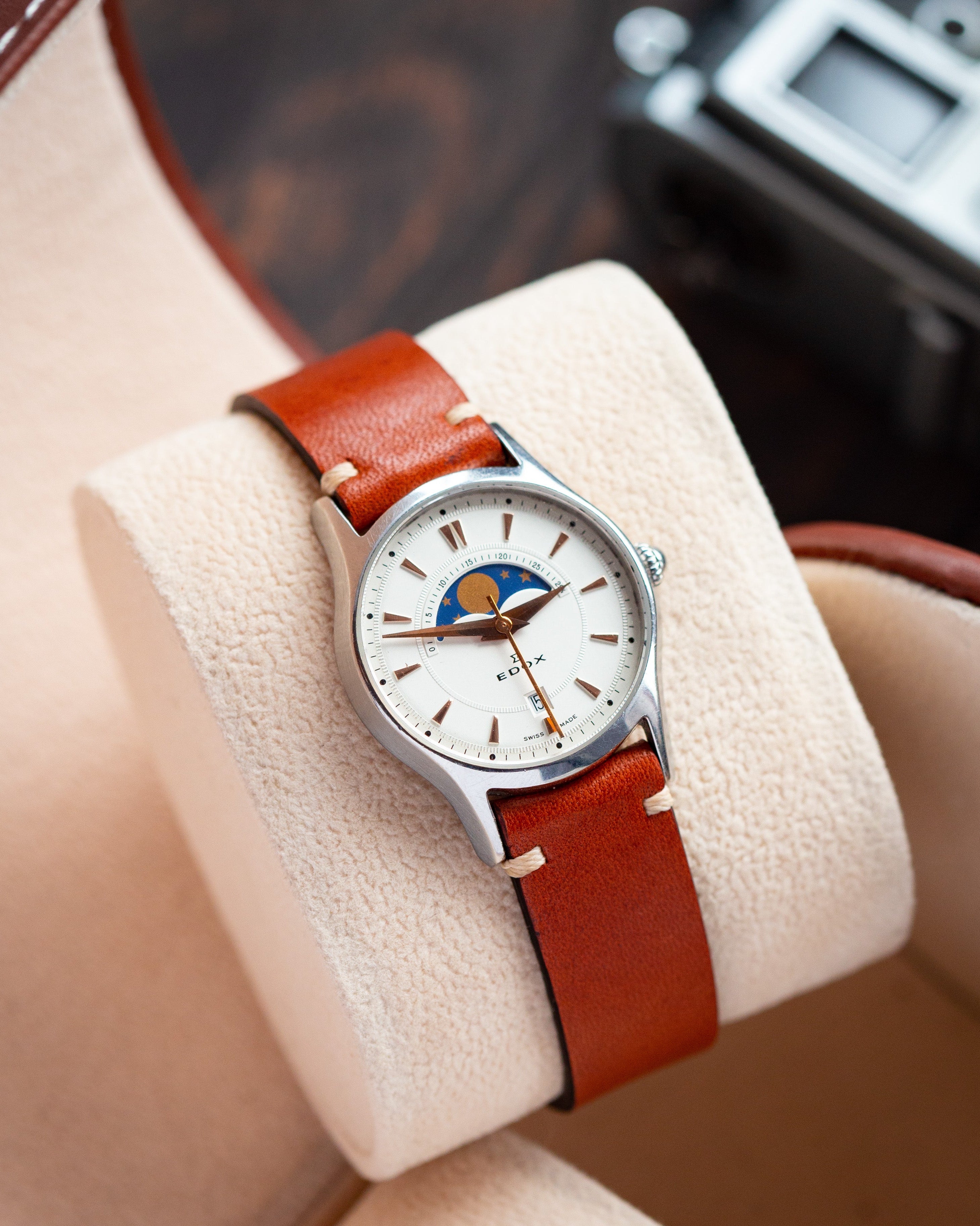 Vintage Moon Phase Watch "Edox", Swiss Unisex Watch - VintageDuMarko