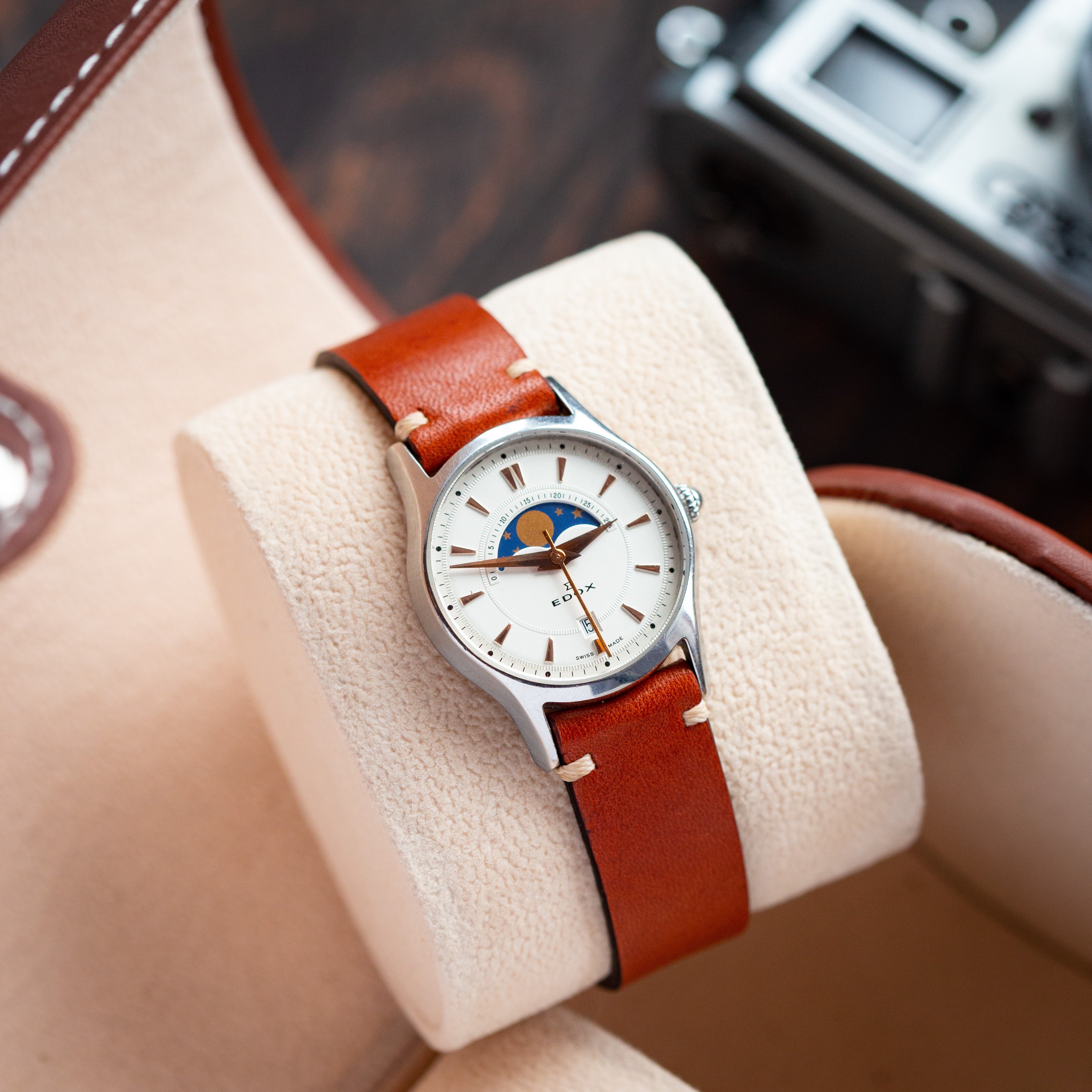 Vintage Moon Phase Watch "Edox", Swiss Unisex Watch - VintageDuMarko