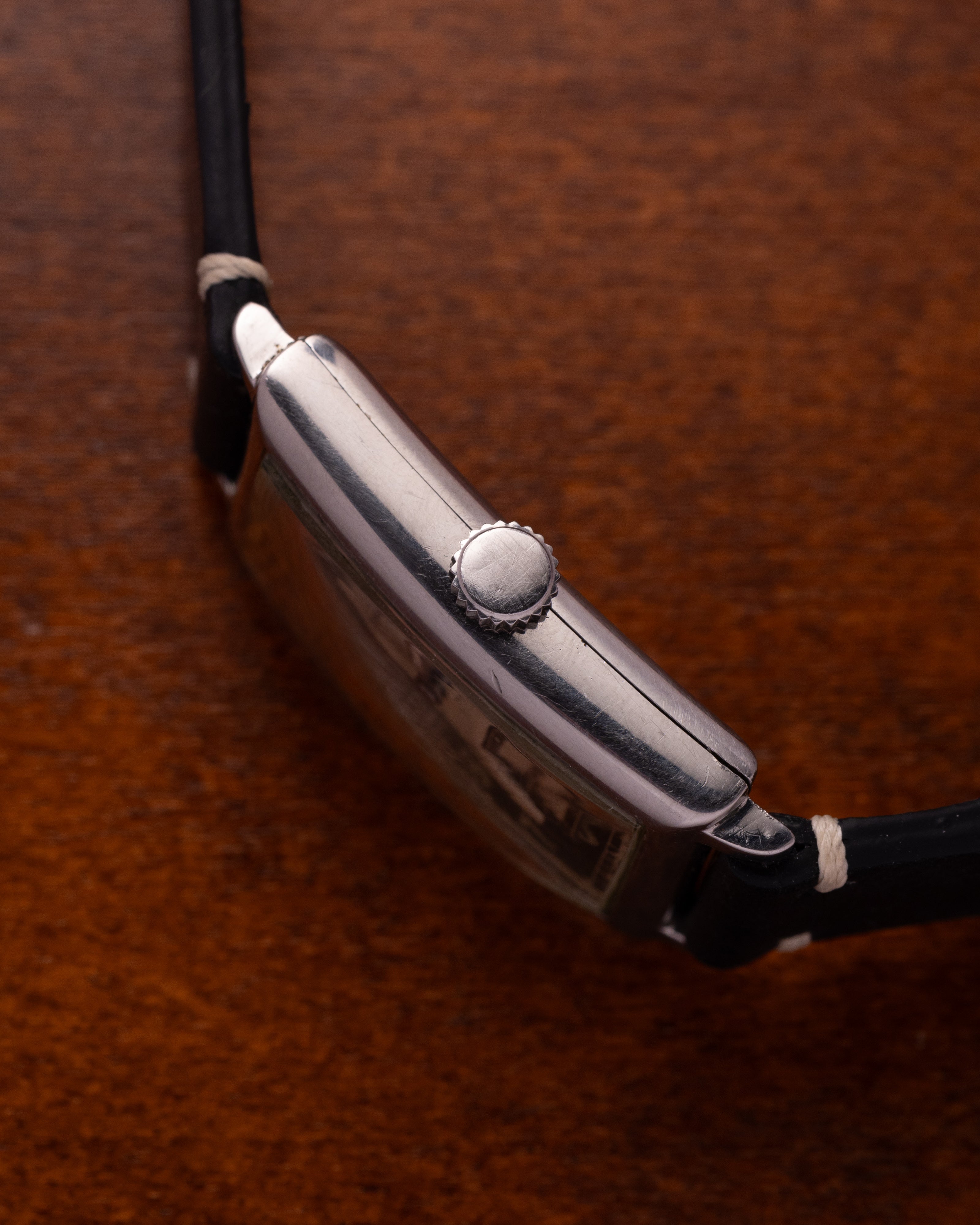 Vintage "Omega" Steel Tank from 1940s, Two tone dial - VintageDuMarko