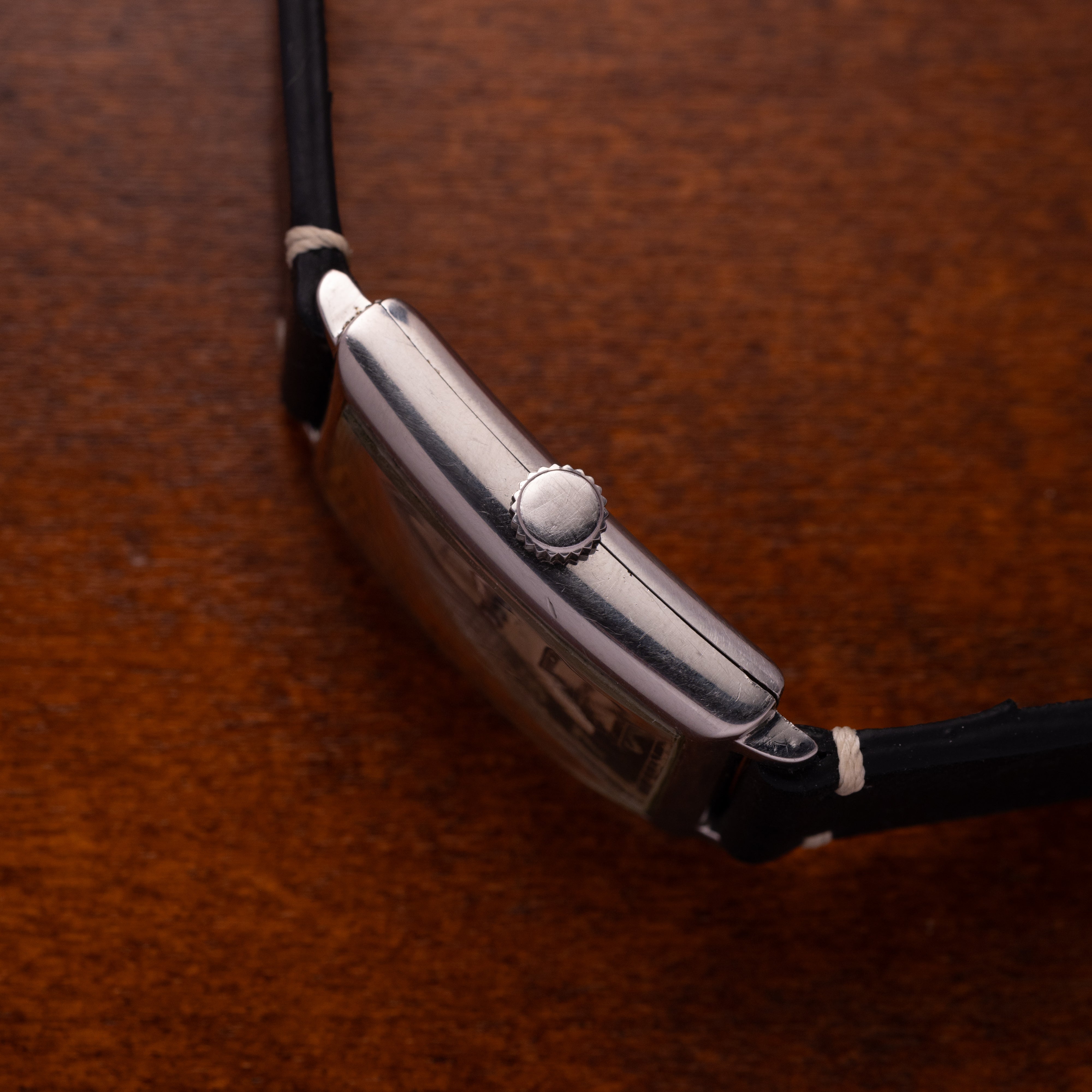 Vintage "Omega" Steel Tank from 1940s, Two tone dial - VintageDuMarko