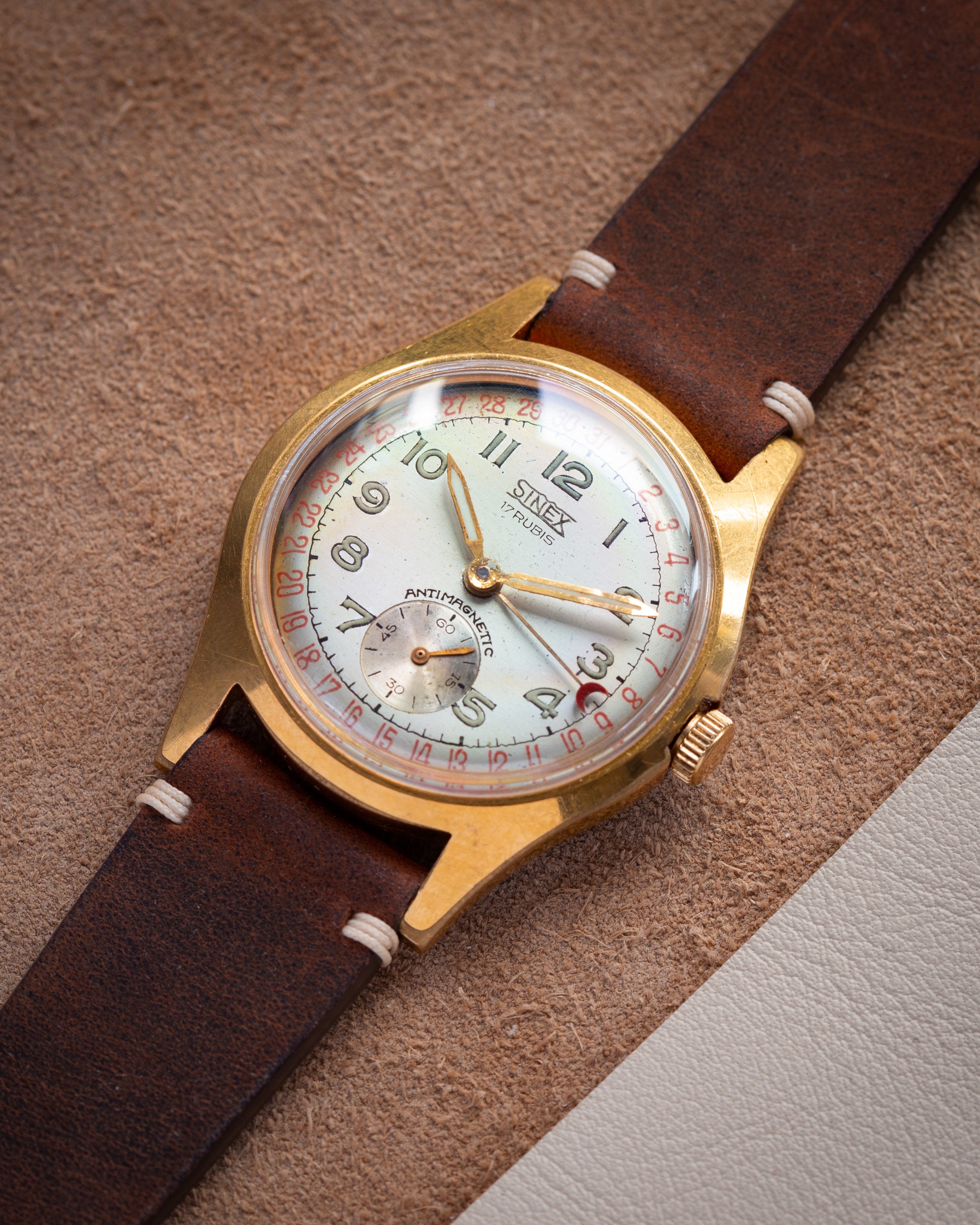 Vintage "Sinex" Men's Swiss Watch - VintageDuMarko