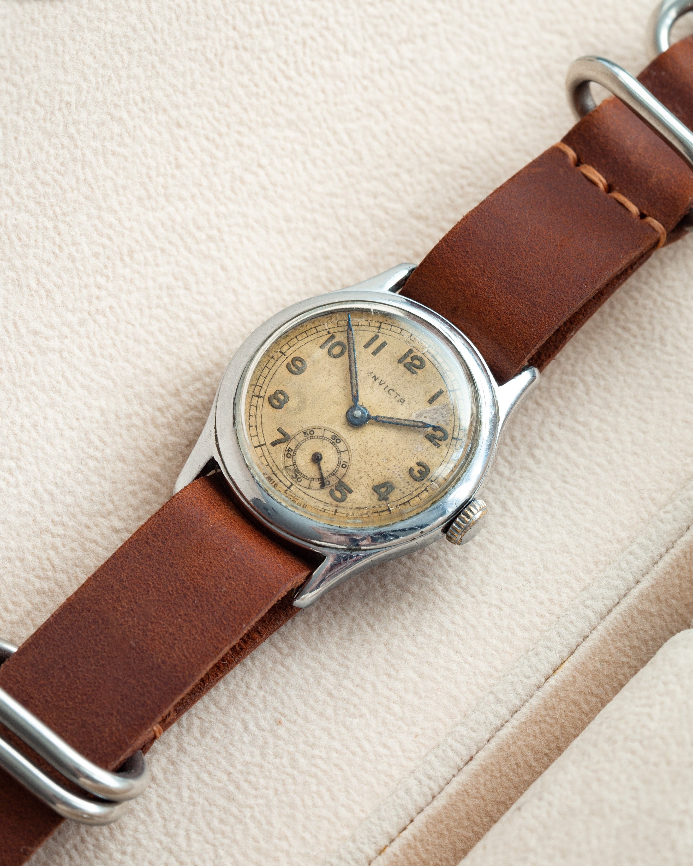 Vintage Swiss Military Watch "Invicta" - VintageDuMarko