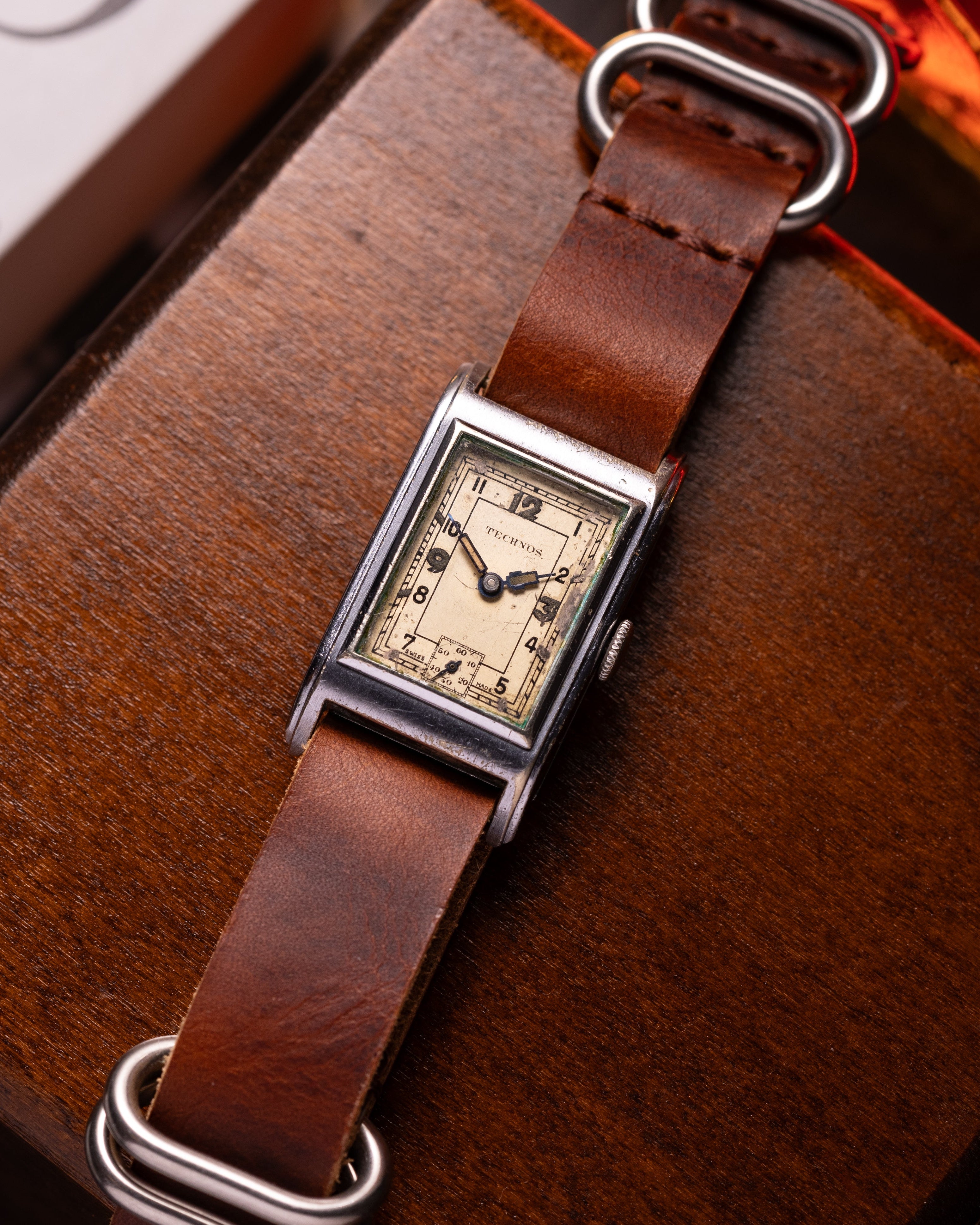 Vintage "Technos" Tank, Art Deco 1940s Watch - VintageDuMarko