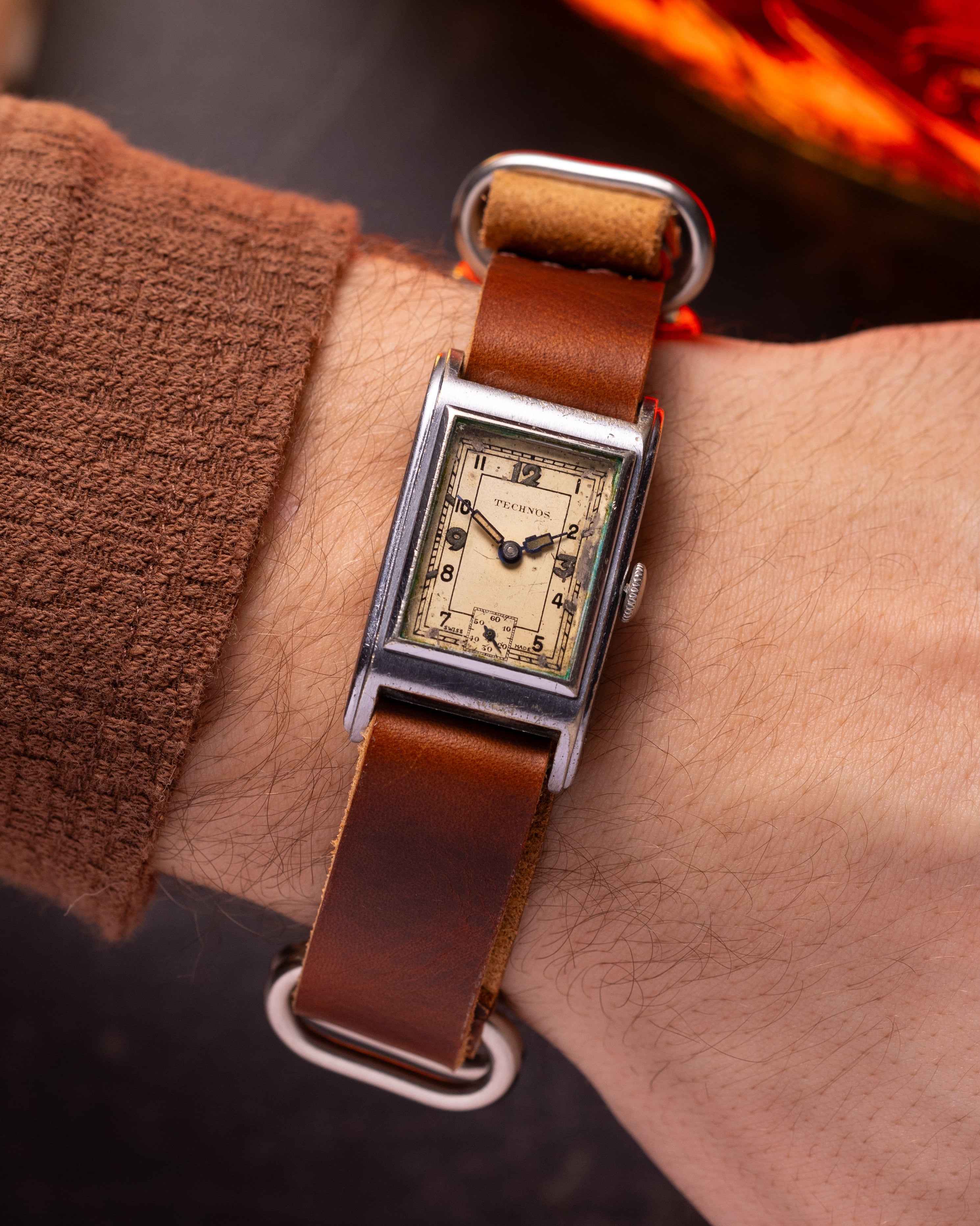 Vintage "Technos" Tank, Art Deco 1940s Watch - VintageDuMarko