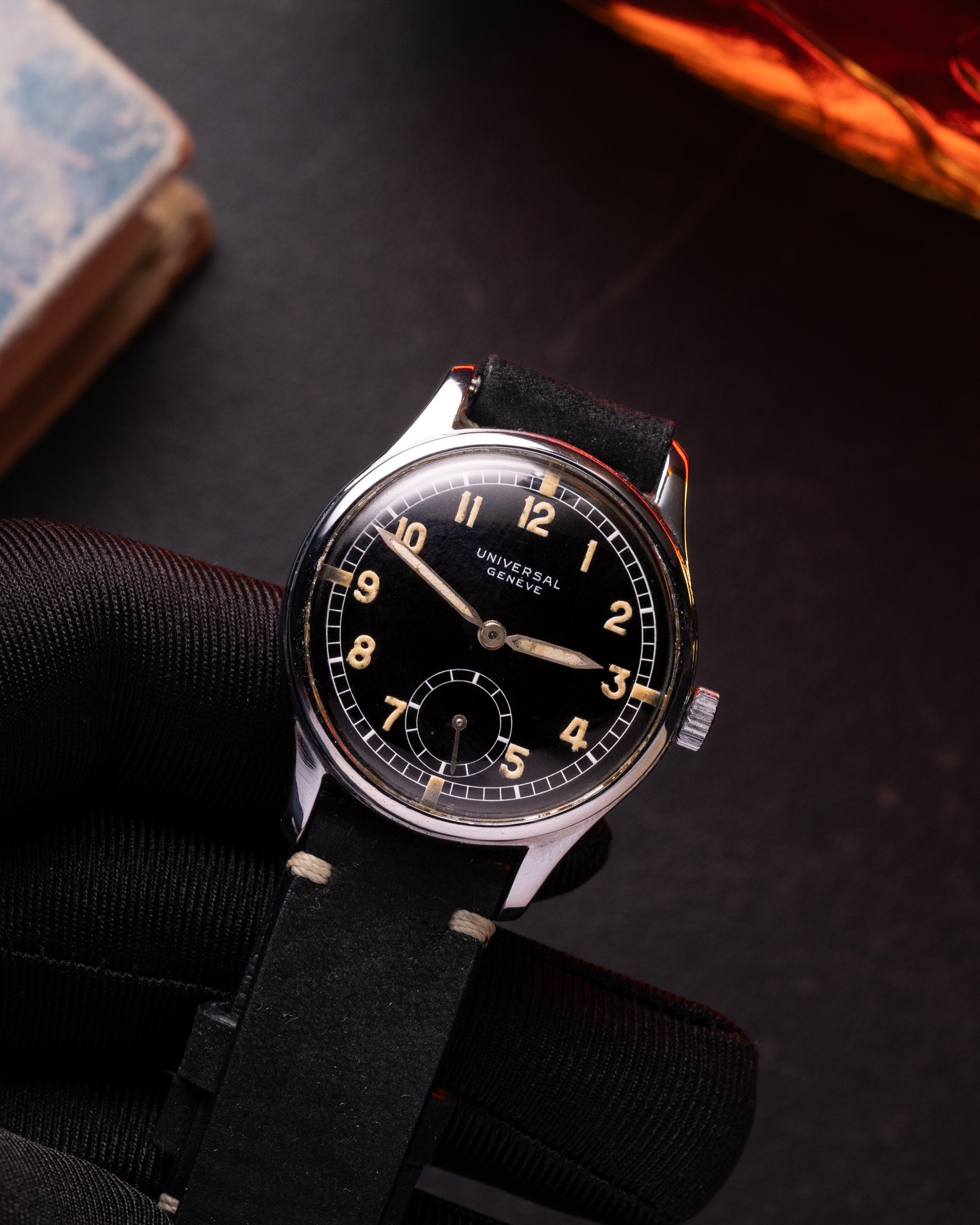 Vintage "Universal Geneve", Rare WW2 watch - VintageDuMarko