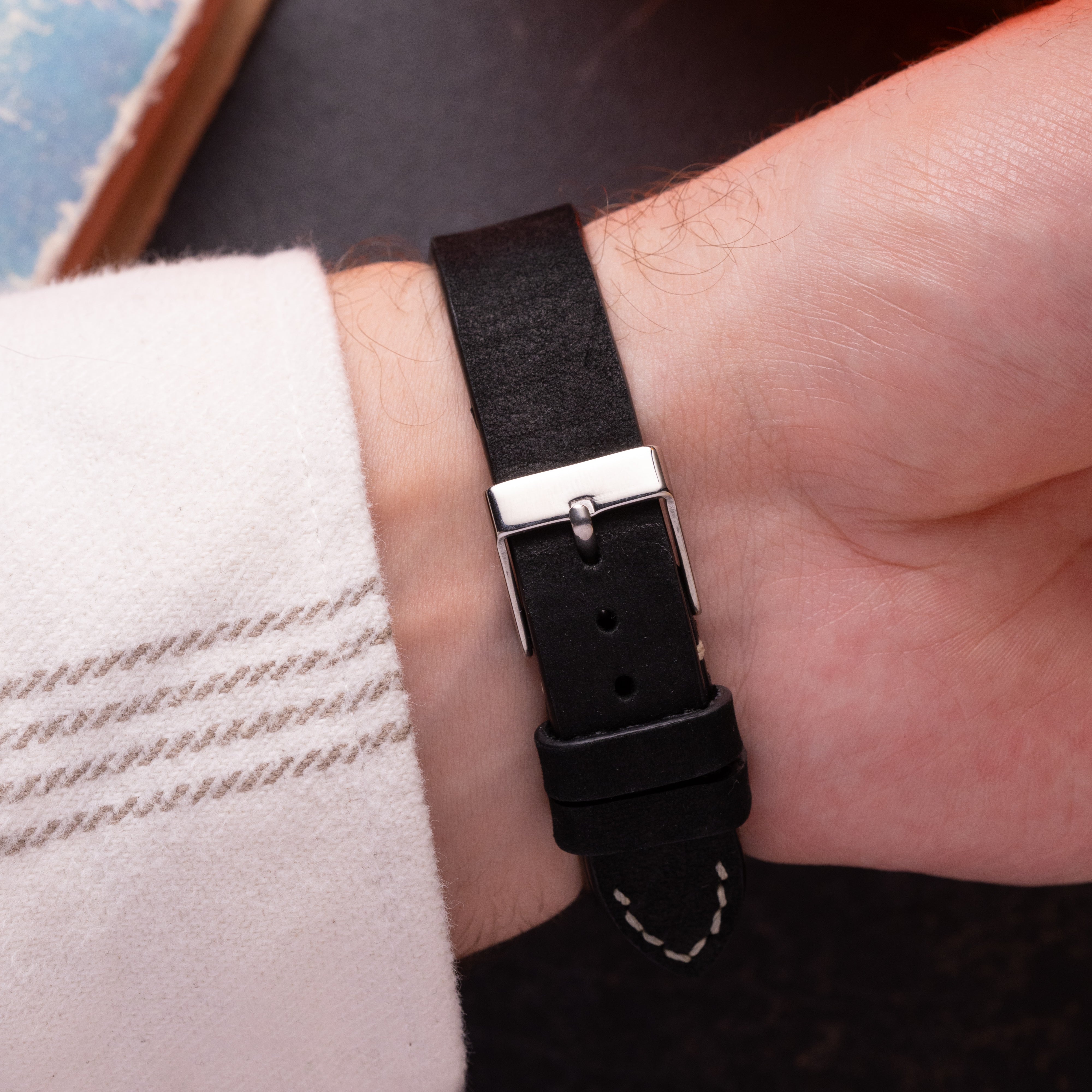 Vintage "Universal Geneve", Rare WW2 watch - VintageDuMarko